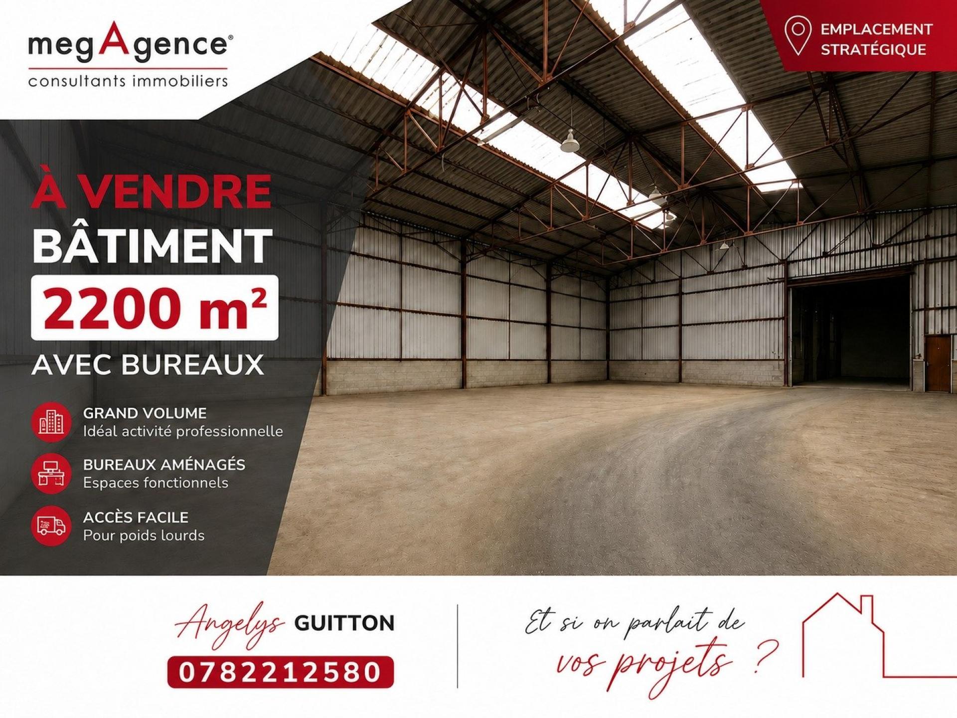 Immeuble 2200 m² · à Mortagne-au-Perche · 2 200 m² · 222 600 €