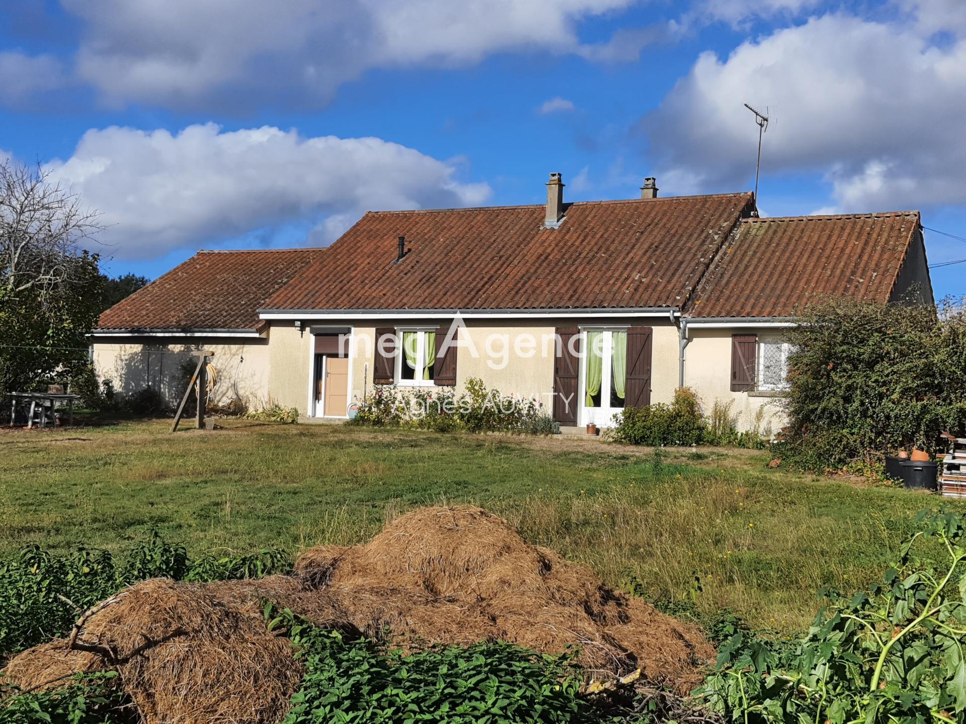 Maison 5 pièces 90 m² · à Boussac-Bourg · 90 m² · 73 500 €