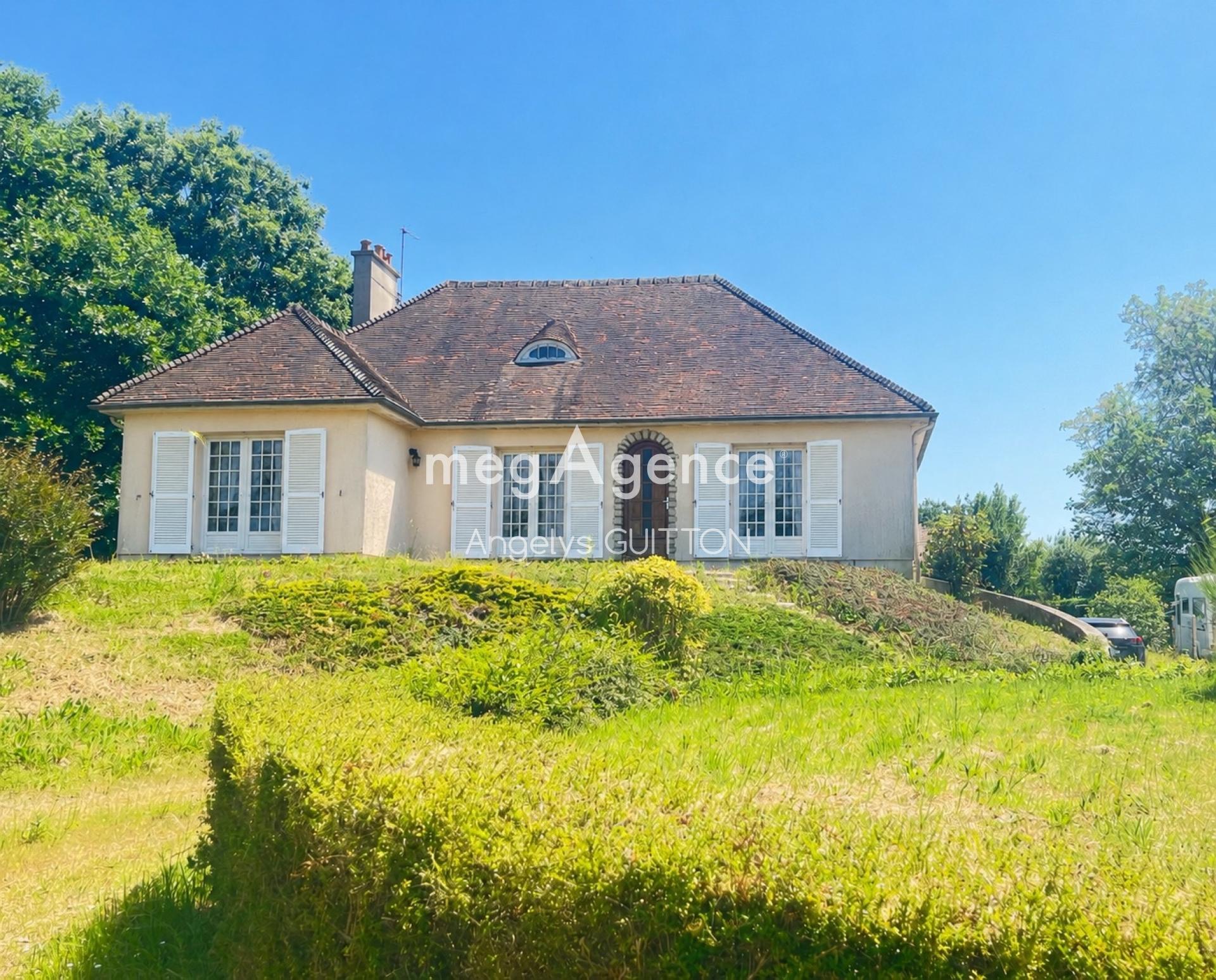Maison à fort potentiel - à 10 minutes du Mans