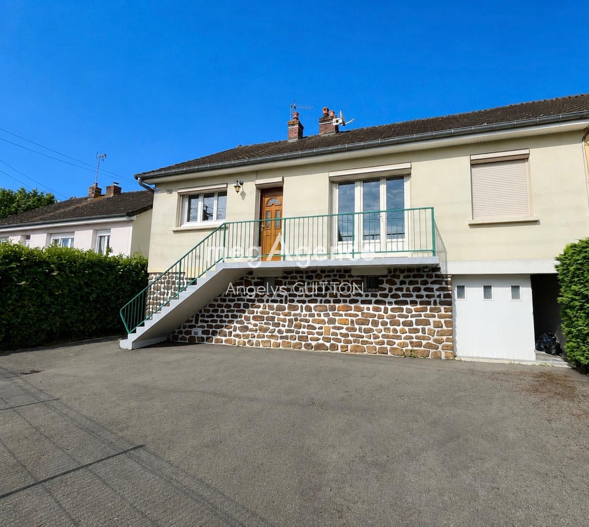Pavillon de 85 m² sur sous-sol complet - Hyper centre Étival-lès-Le Mans