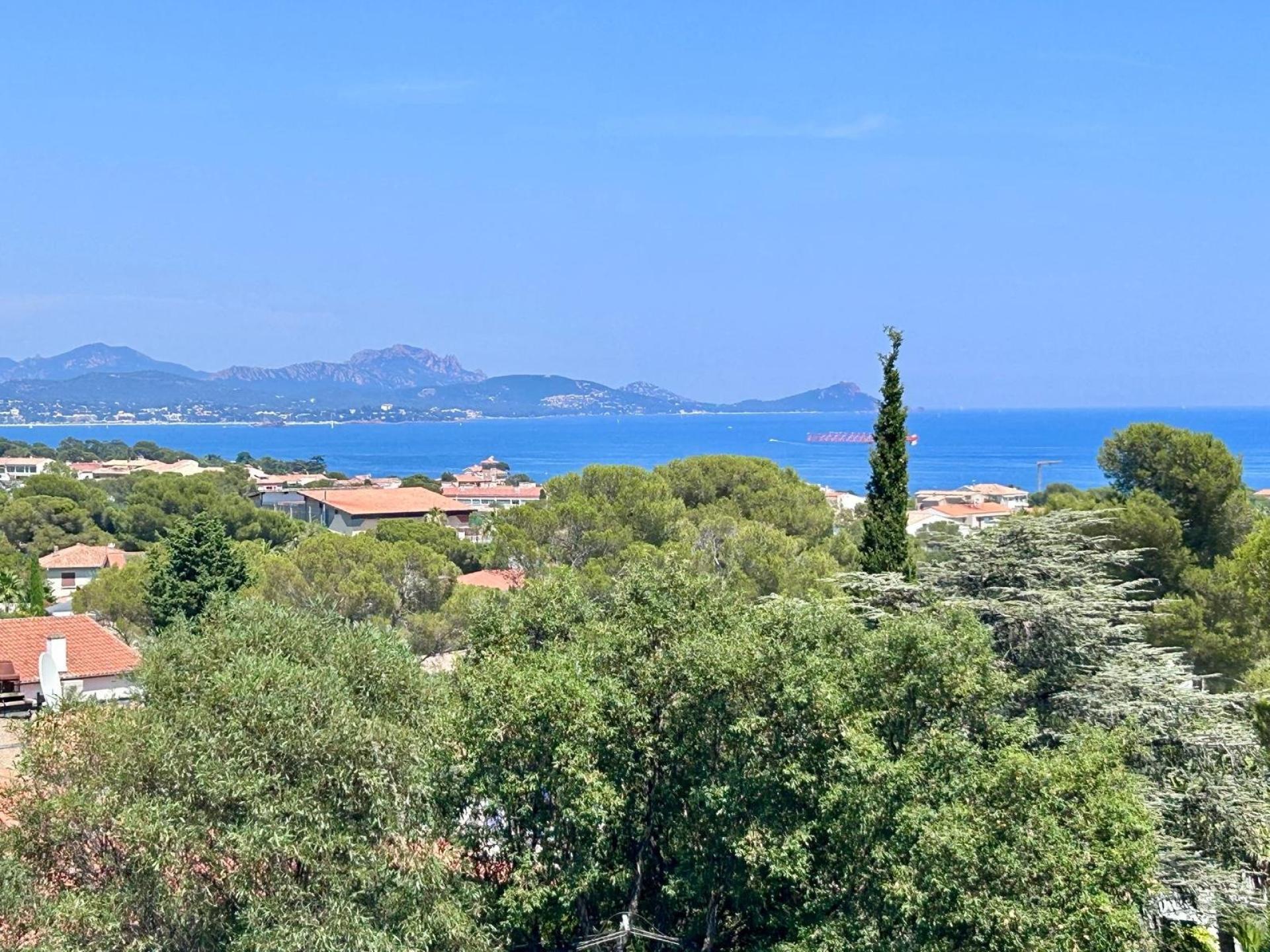 Appartement 2 pièces 67 m² · à Frejus · 67 m² · 345 000 €