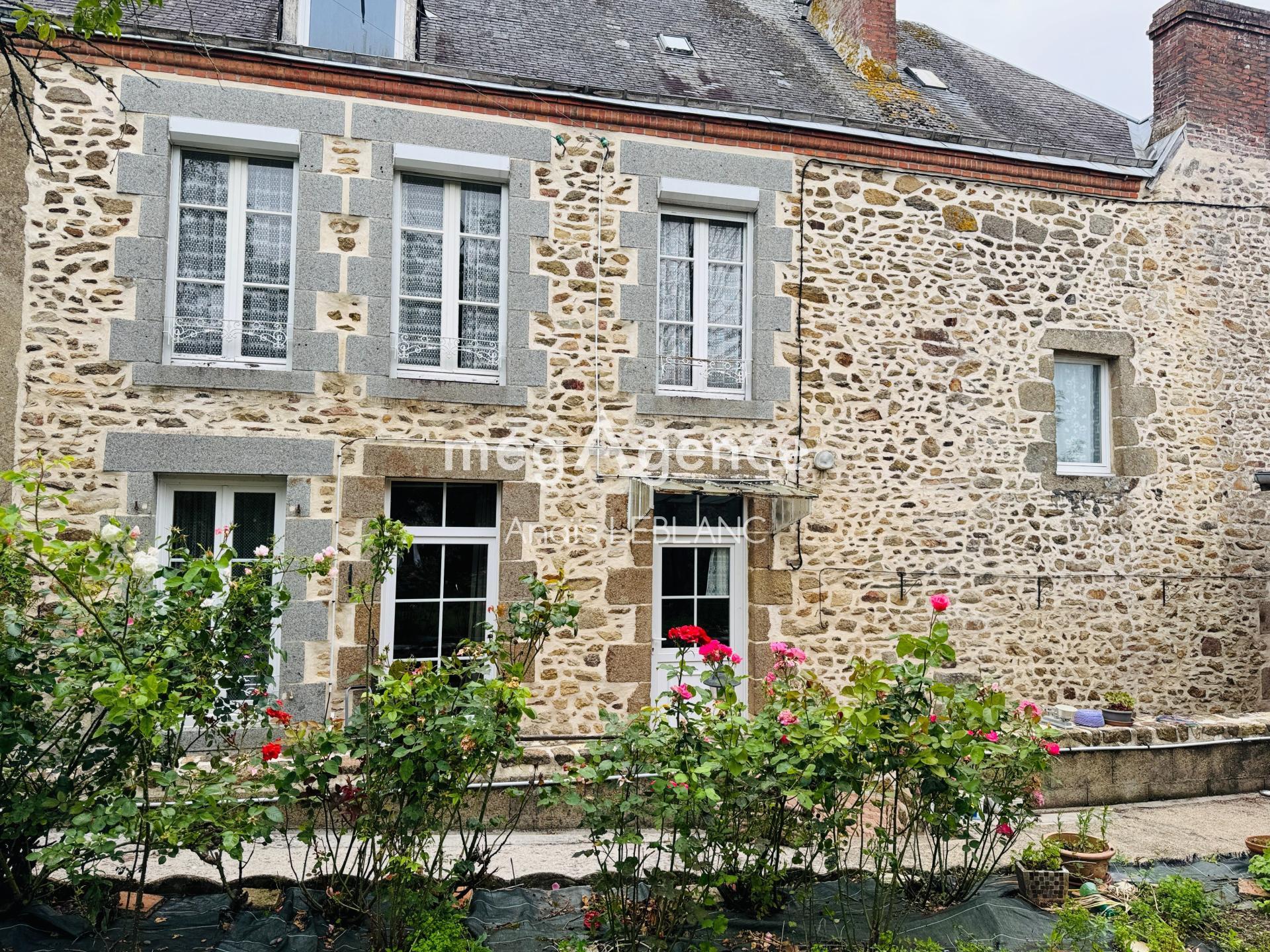 Maison 5 pièces 158 m² · à Bais · 158 m² · 136 000 €