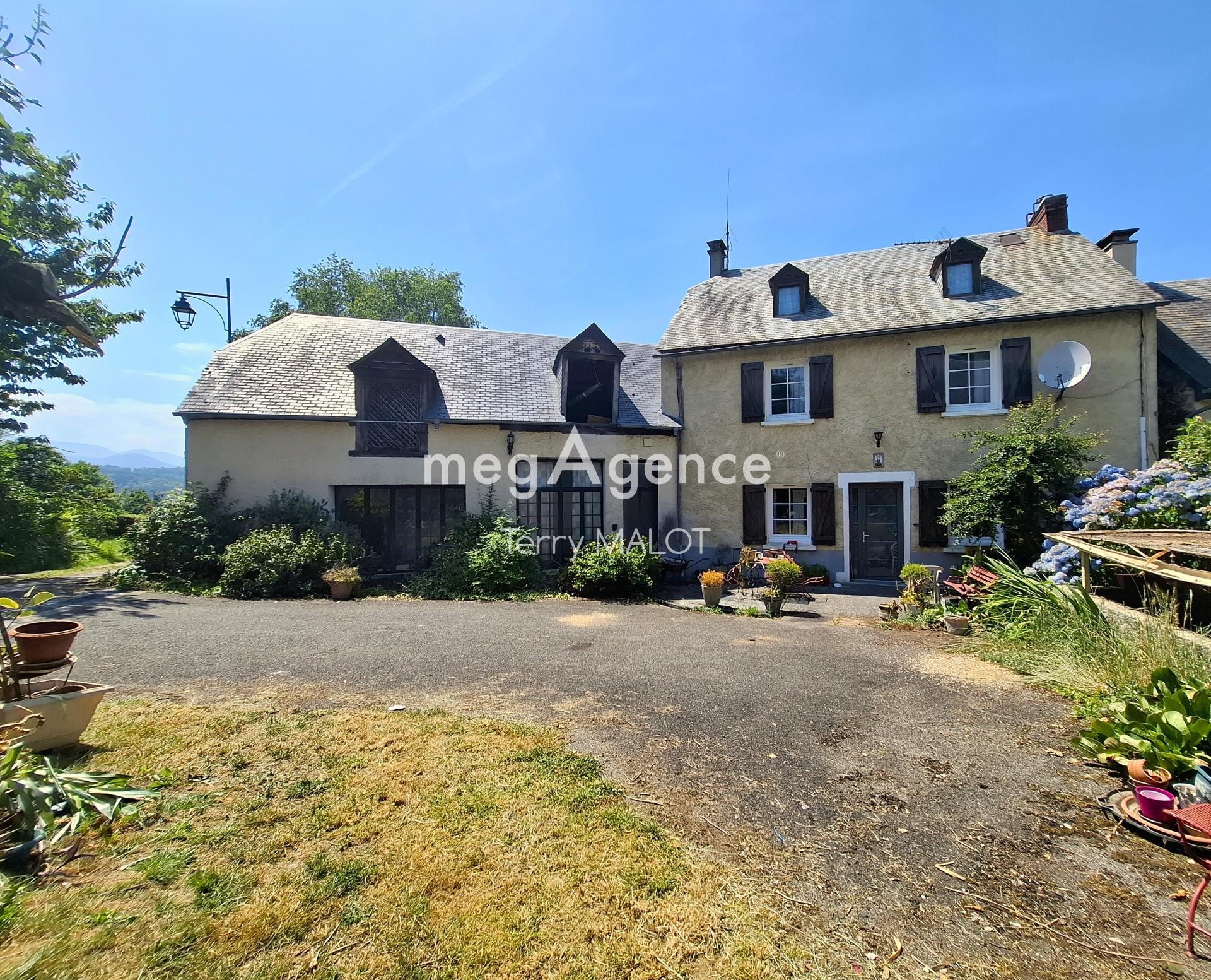 Maison 6 pièces 164 m² · à Bettes · 164 m² · 127 500 €
