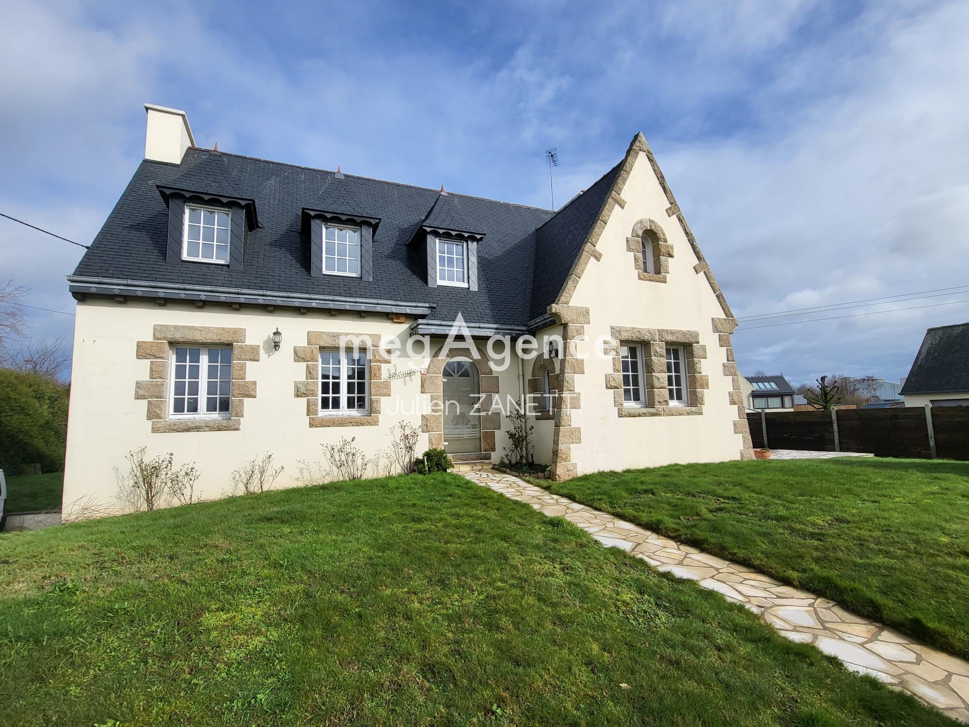 Maison 6 pièces 136 m² · à Lamballe Armor · 136 m² · 374 000 €