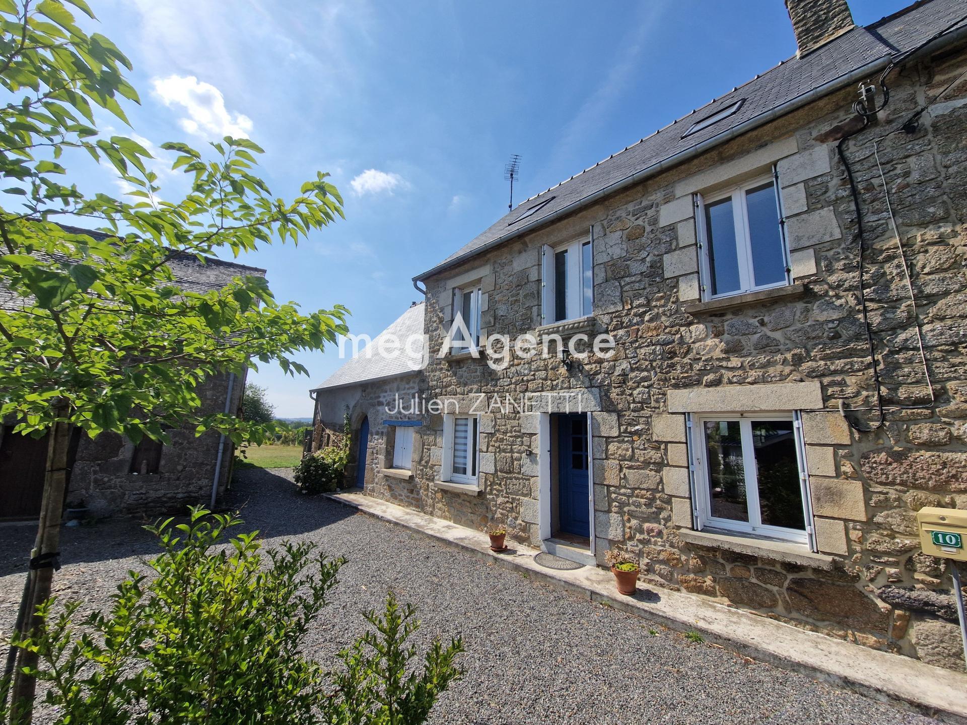 Maison traditionnelle au cœur de la campagne
