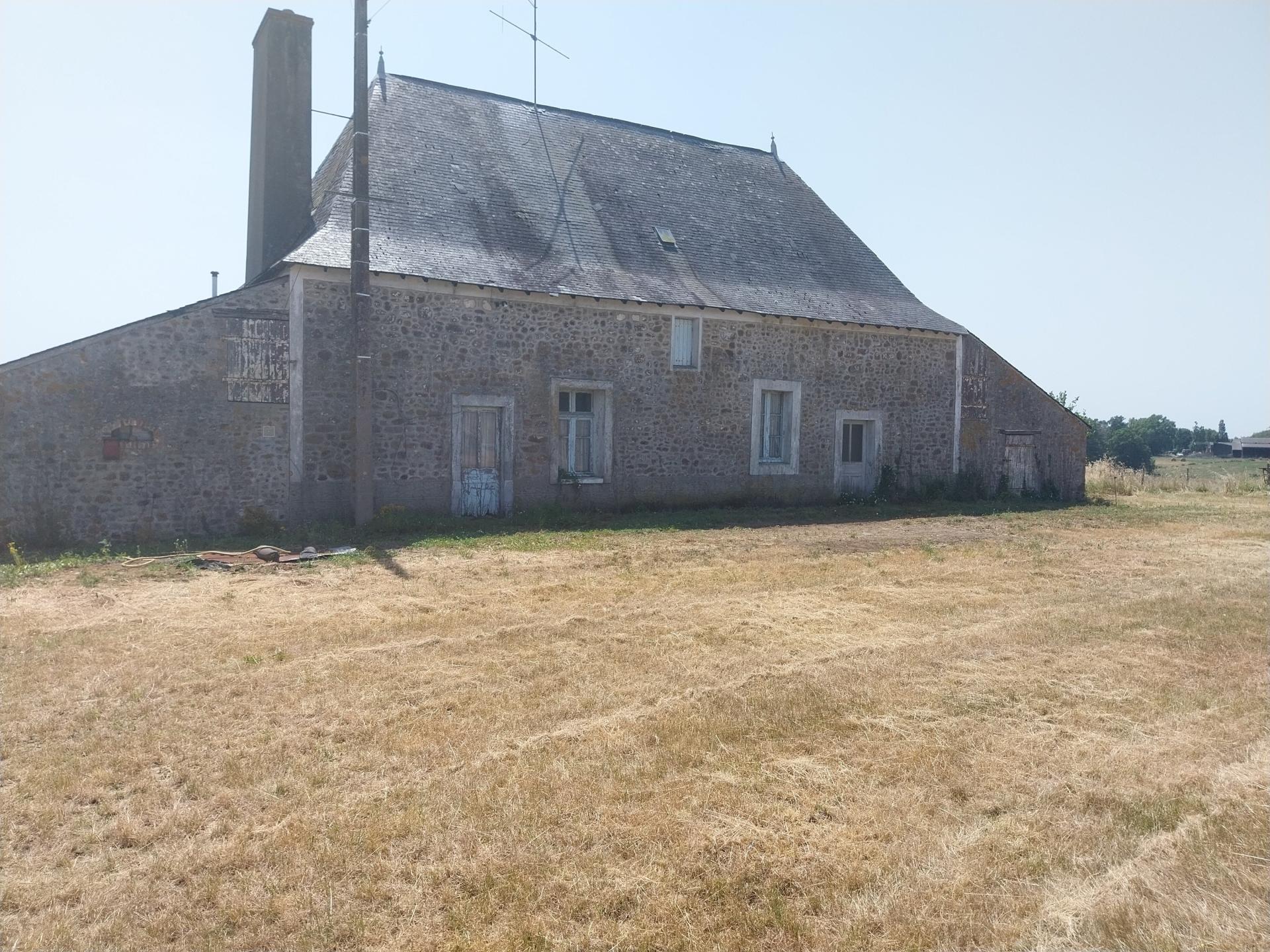 Maison 5 pièces 94 m² · à Thorigne-en-Charnie · 94 m² · 79 500 €