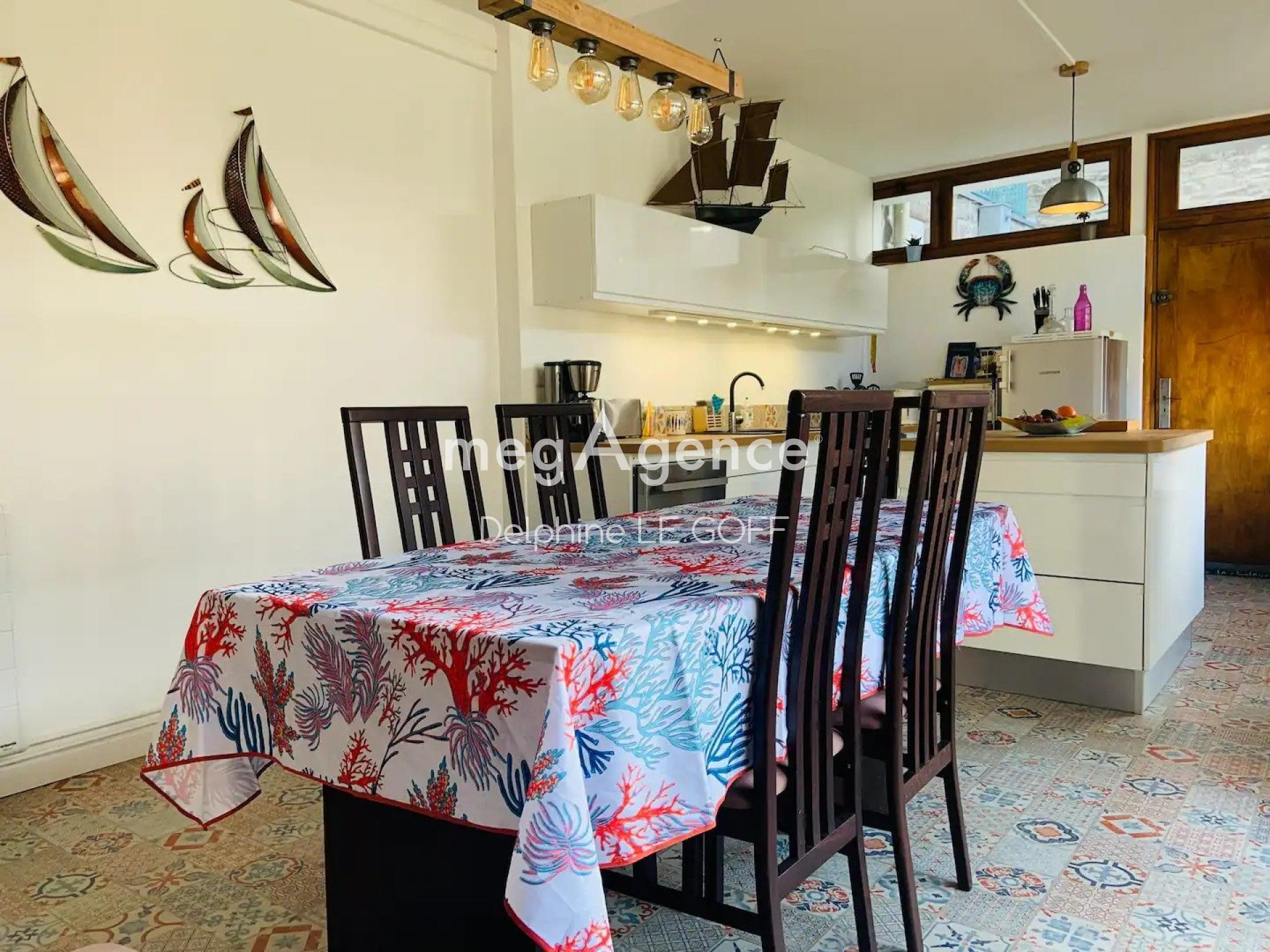 Miniature photo - 2 / 13