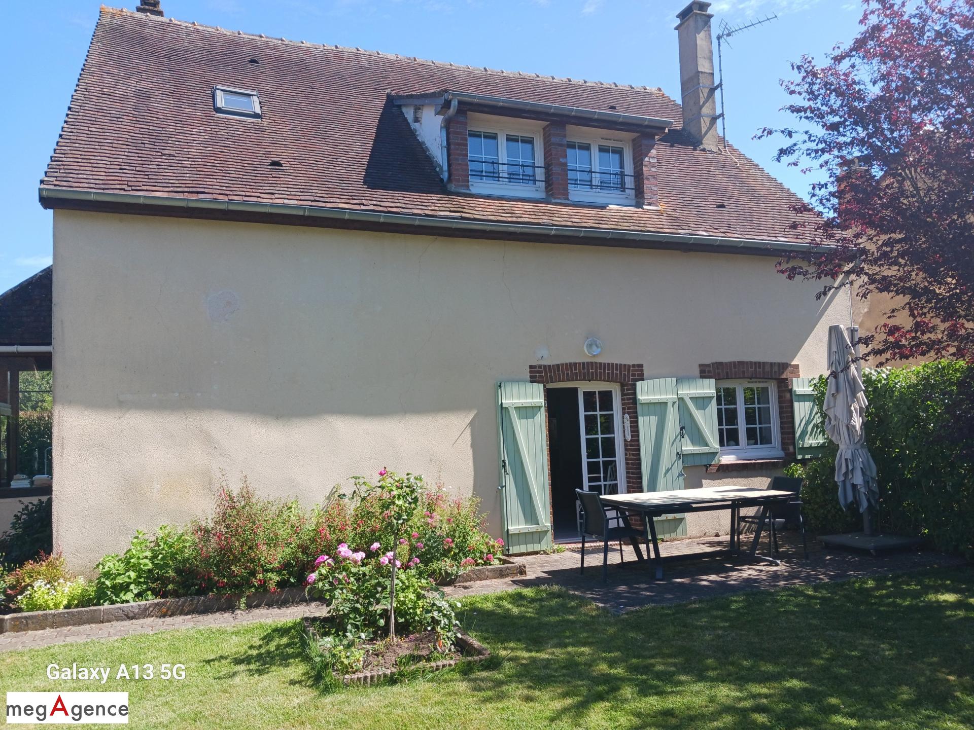 Maison 5 pièces 110 m² · à Neuilly-sur-Eure · 110 m² · 237 000 €