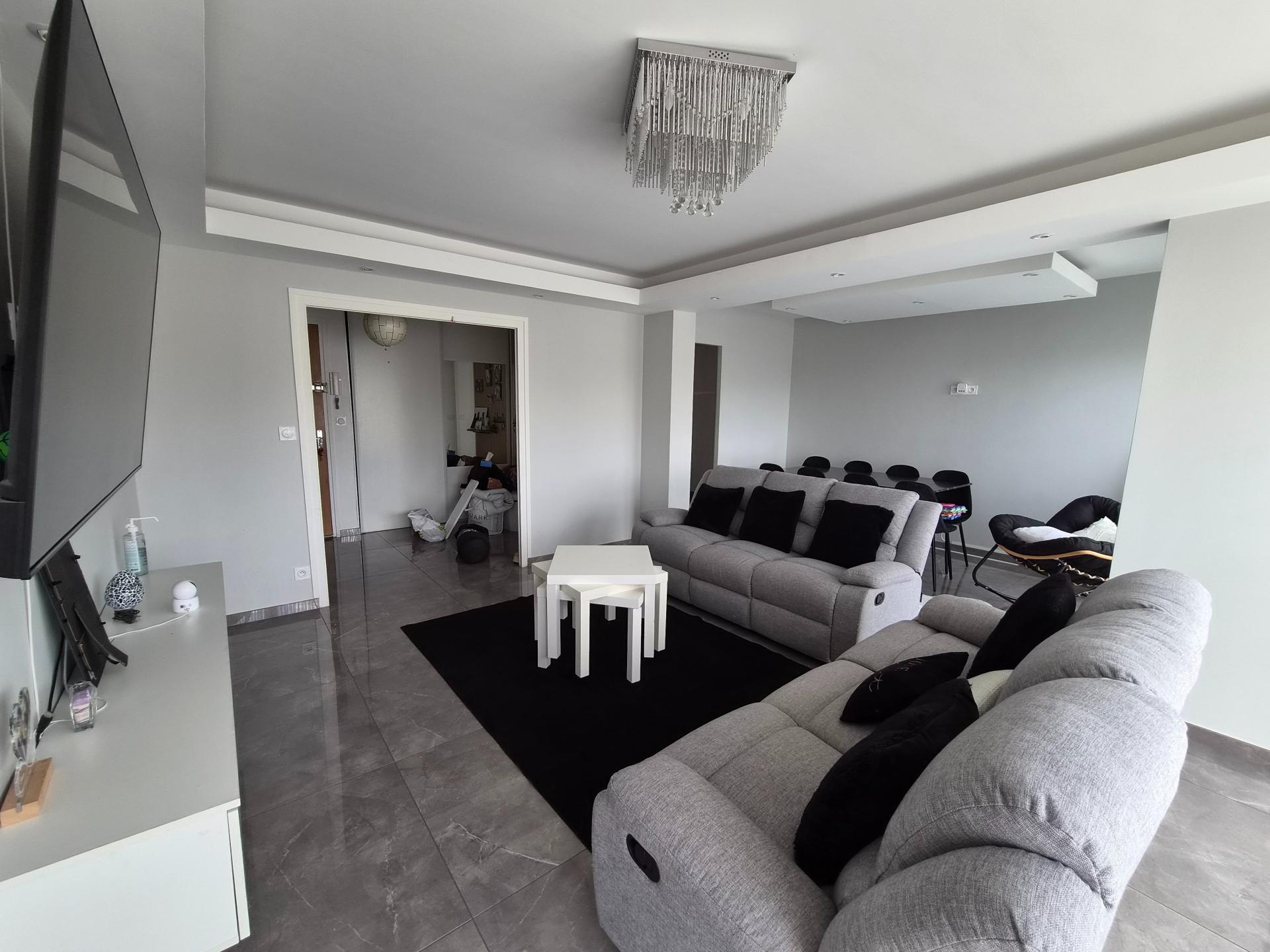 Appartement 5 pièces 100 m² · à Villars · 100 m² · 145 000 €