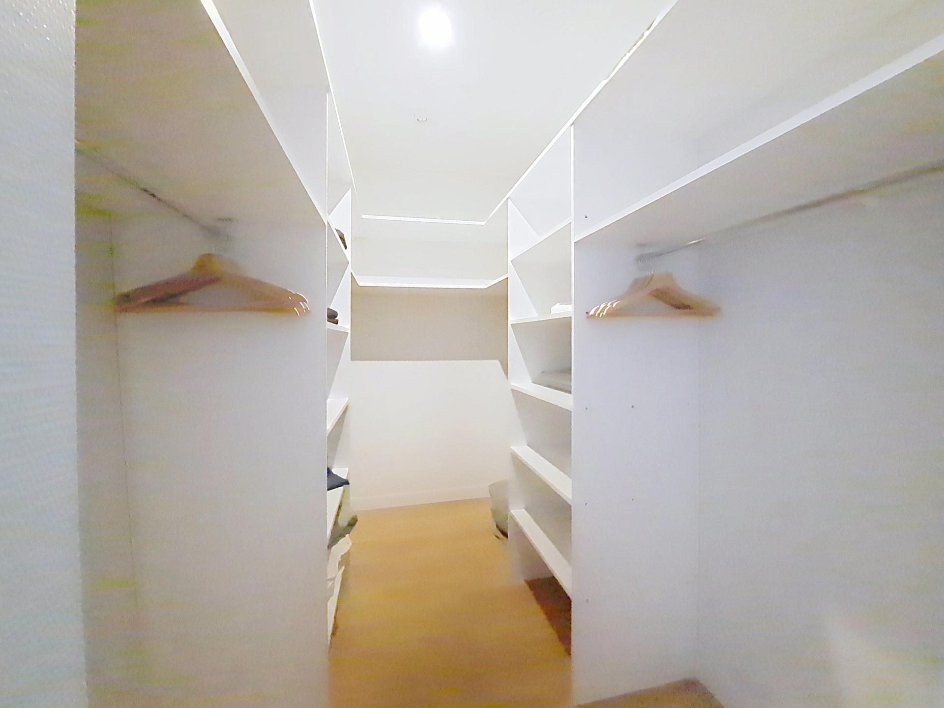 Miniature photo - 11 / 13