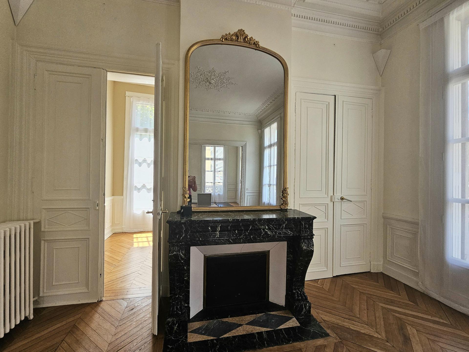 Miniature photo - 3 / 10