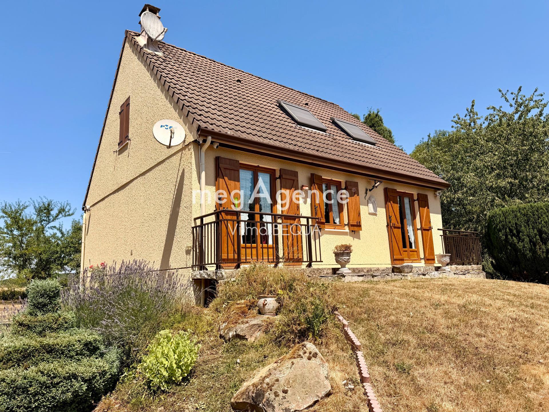 Maison traditionnelle sur sous-sol total – Environnement privilégié
