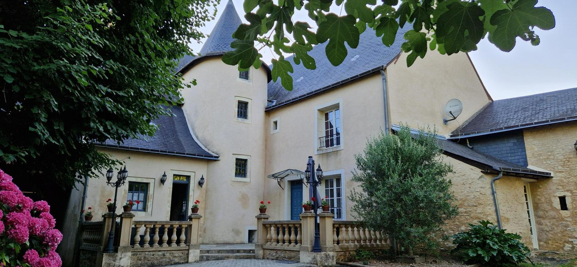 Maison de caractère 20 minutes ouest du MANS