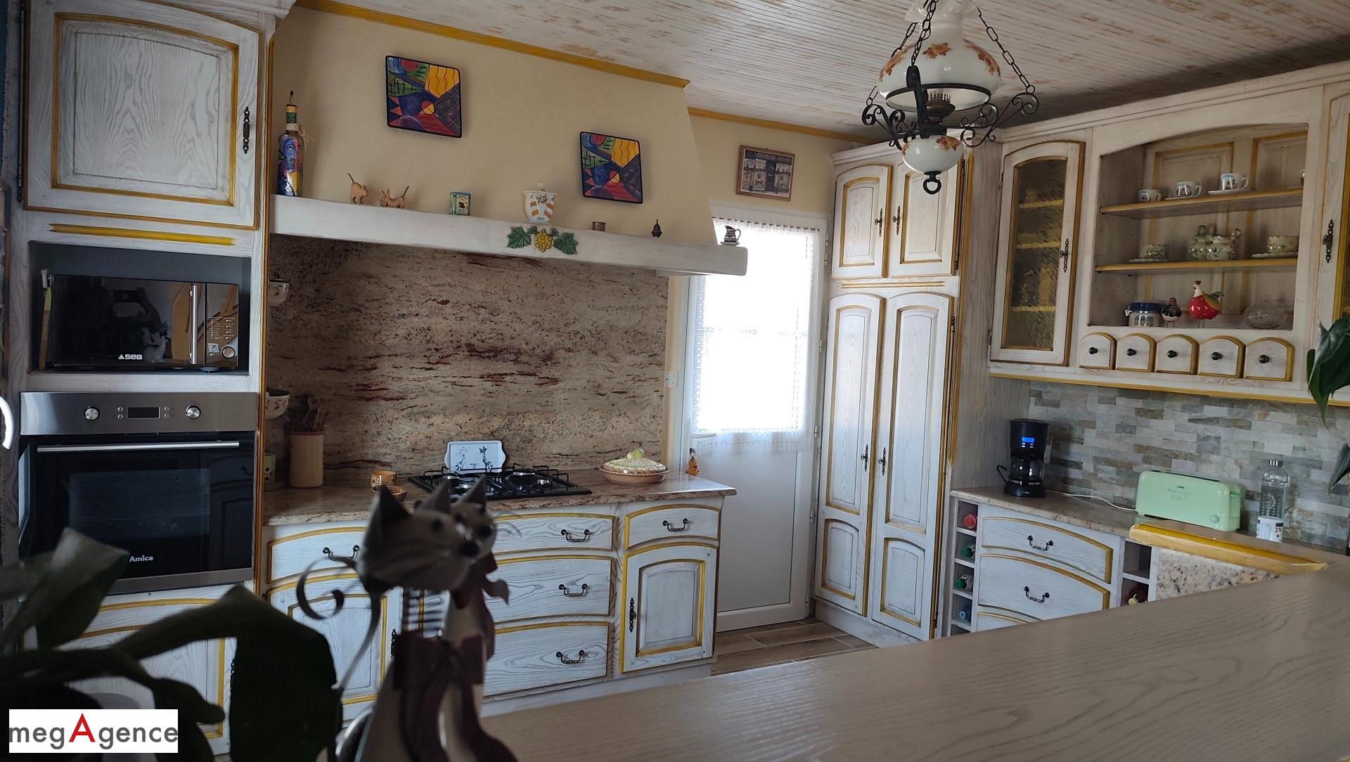 Maison 5 pièces 130 m² · à Sorbier · 130 m² · 180 000 €