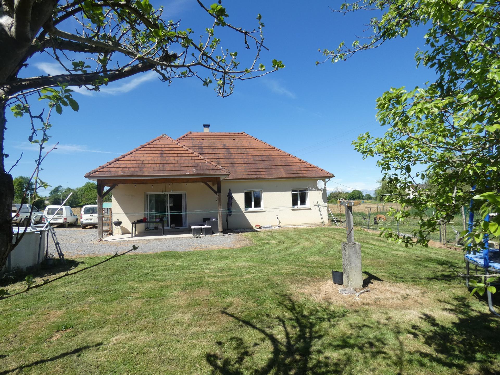 Maison récente au coeur de la campagne Paloise