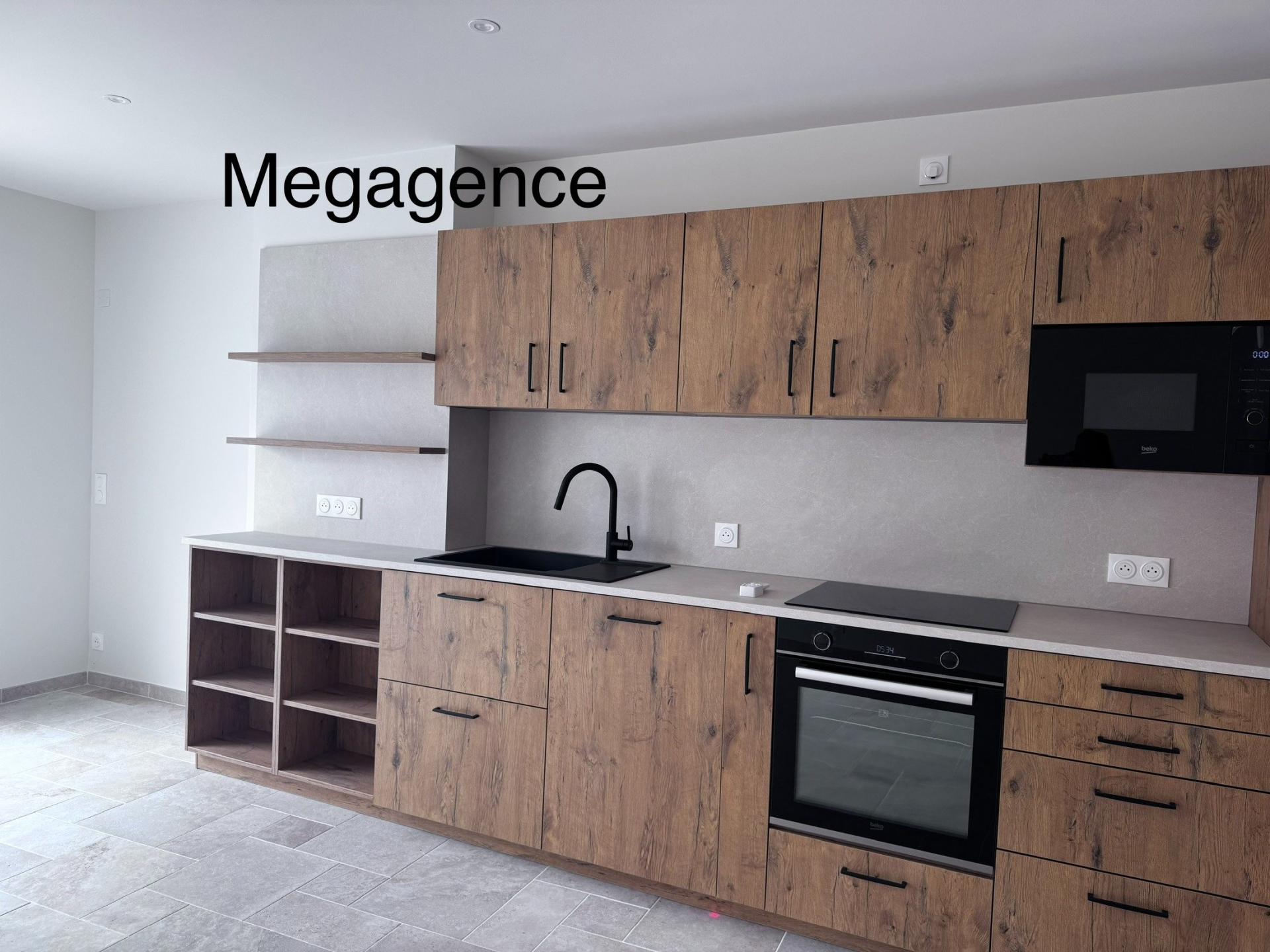 Maison 4 pièces 98 m² · à Le Lavandou · 98 m² · 566 000 €
