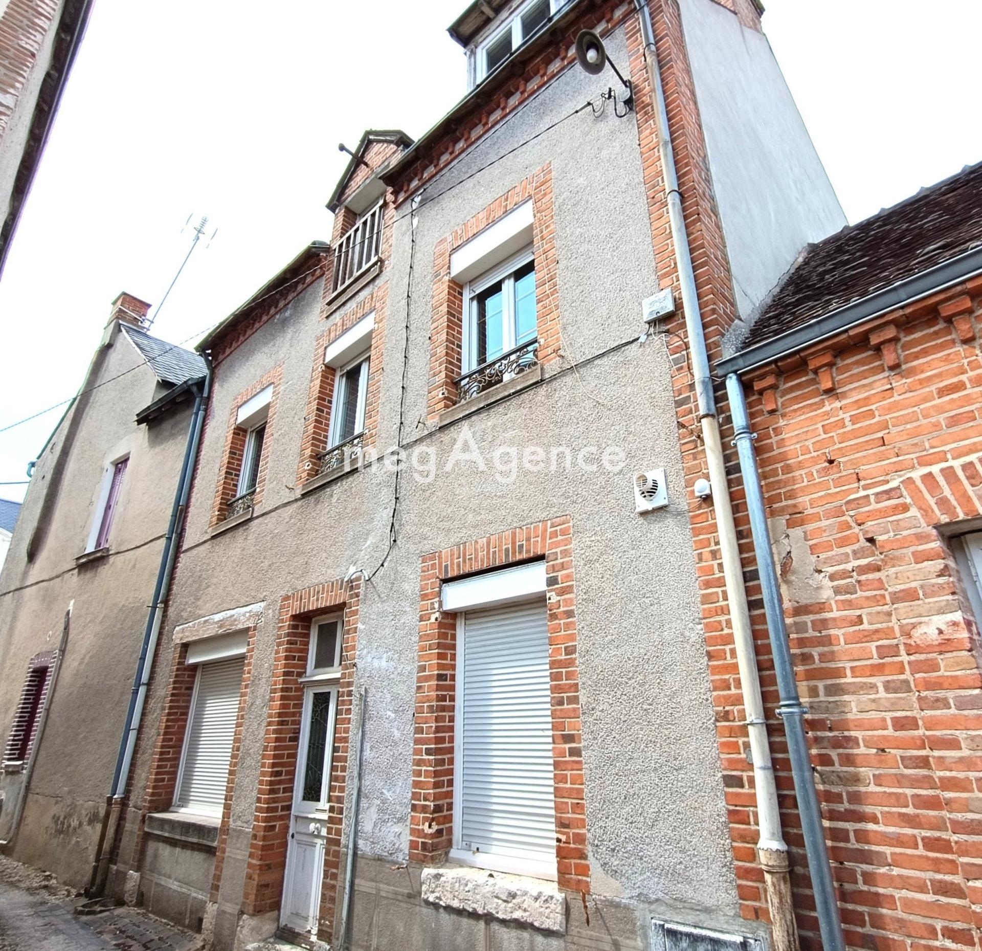 Maison 7 pièces 172 m² · à Romorantin-Lanthenay · 172 m² · 170 300 €