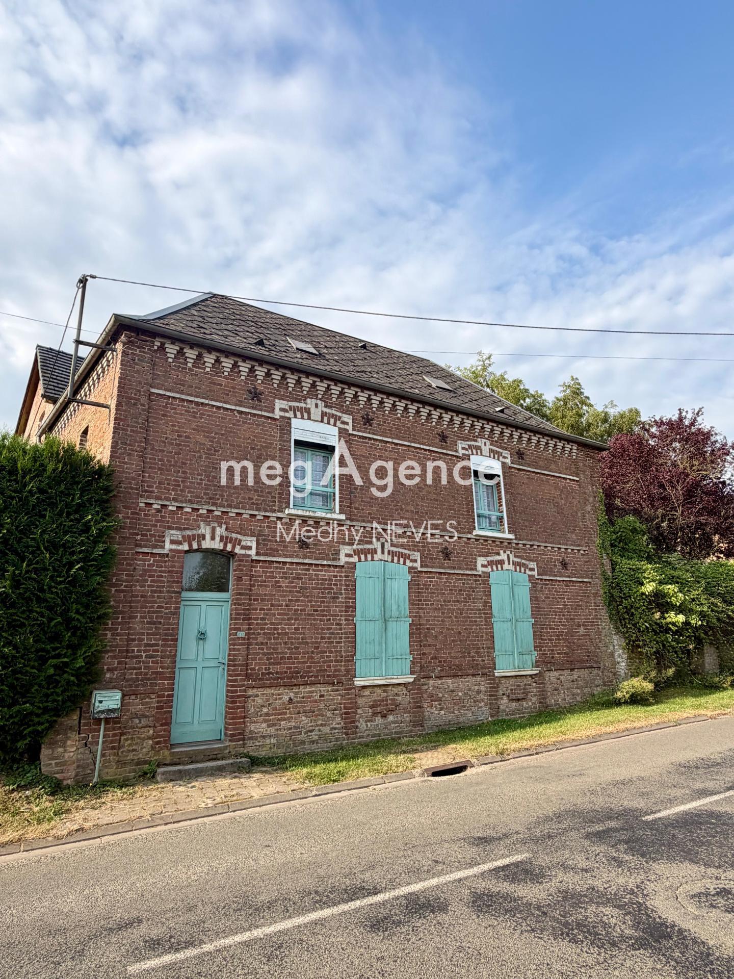 Maison 5 pièces 159 m² · à Neuvillette · 159 m² · 129 000 €
