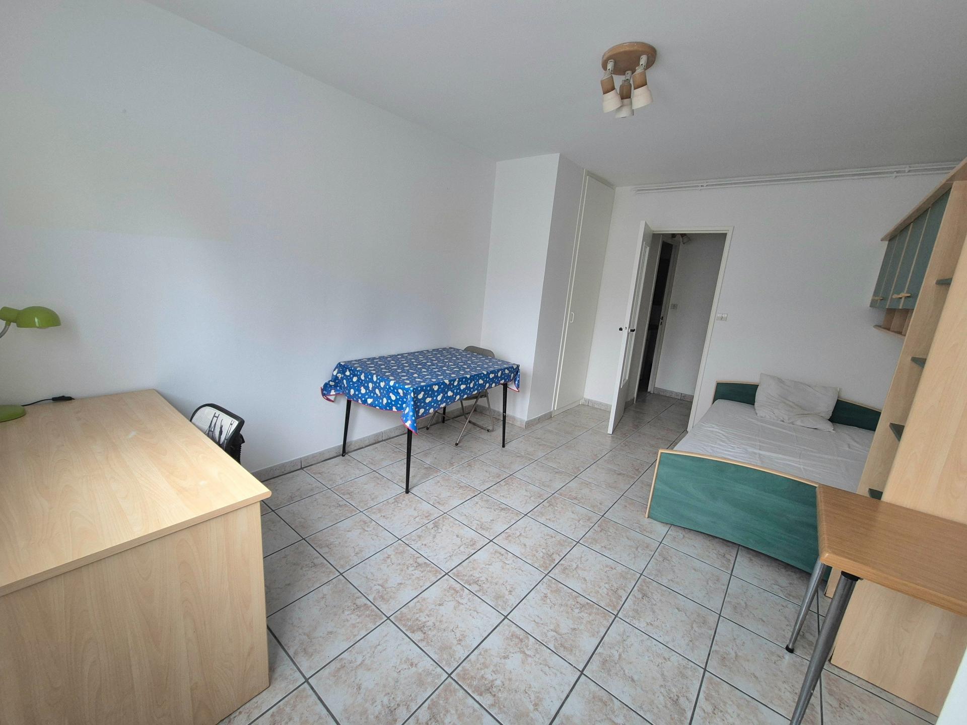 Appartement 1 pièce 25 m² · à Saint-Etienne · 25 m² · 46 000 €