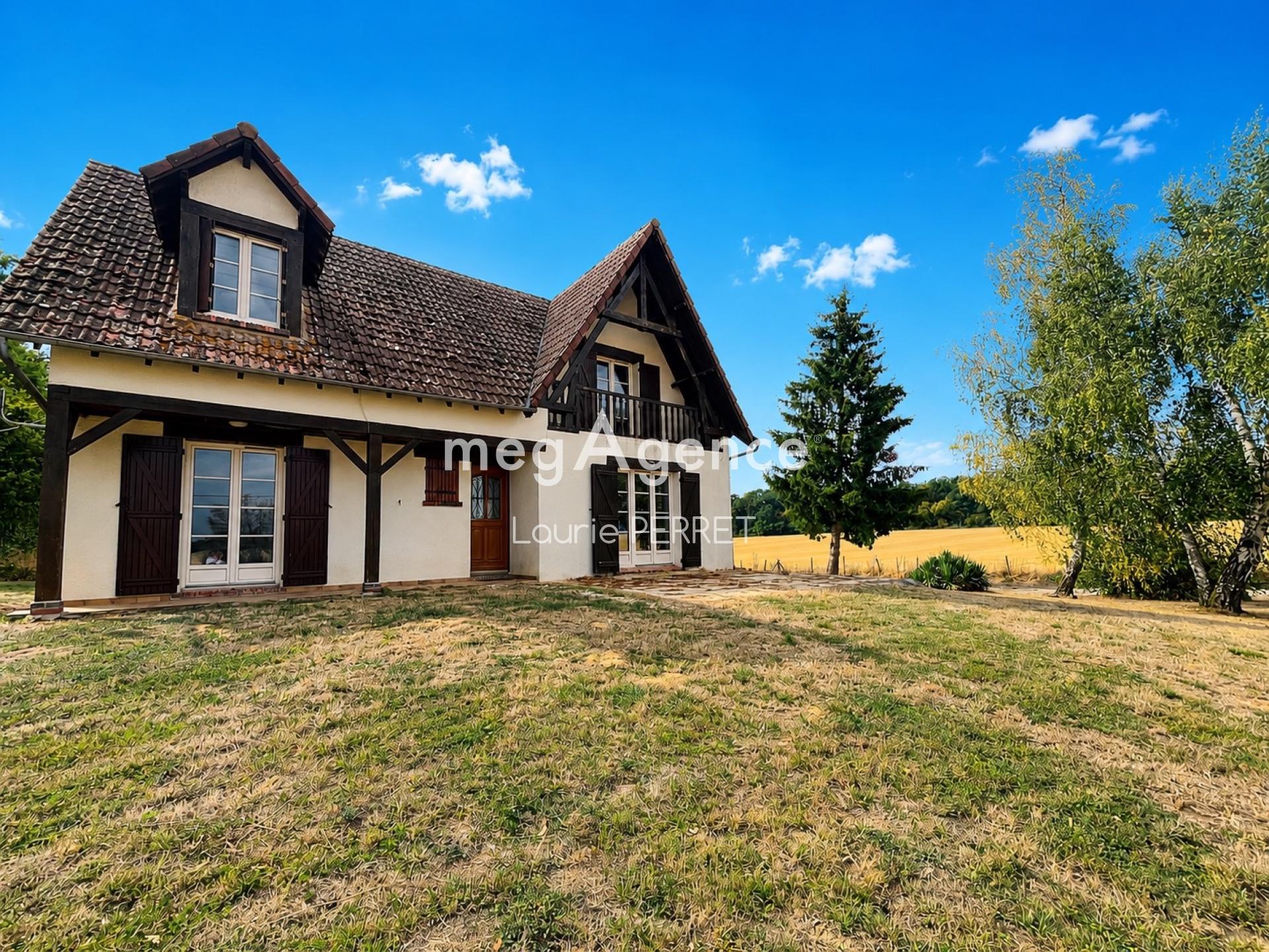 Maison 5 pièces 132 m² · à Charny Orée de Puisaye · 132 m² · 223 000 €