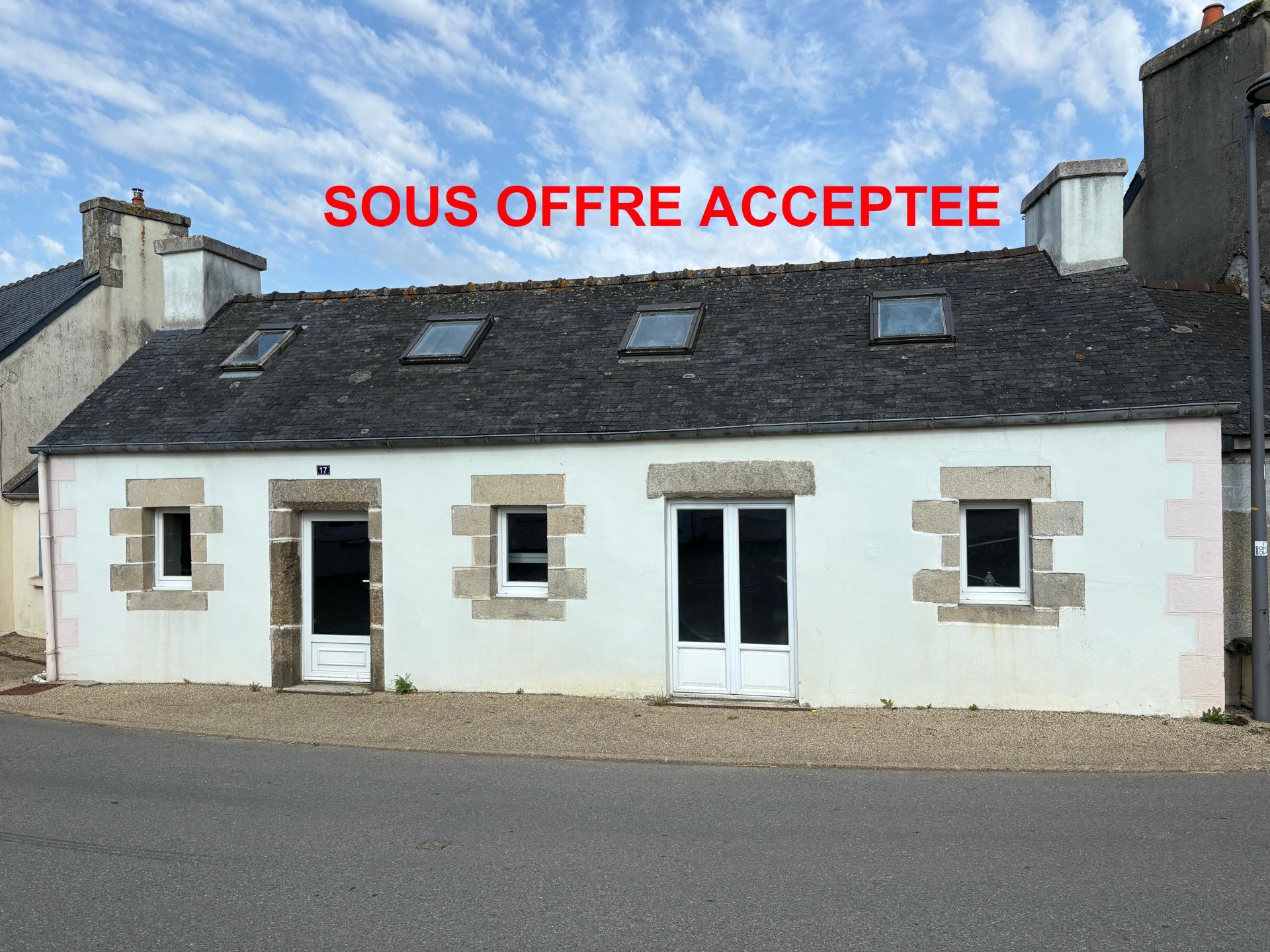Maison 1 pièce 44 m² · à Botsorhel · 44 m² · 25 000 €