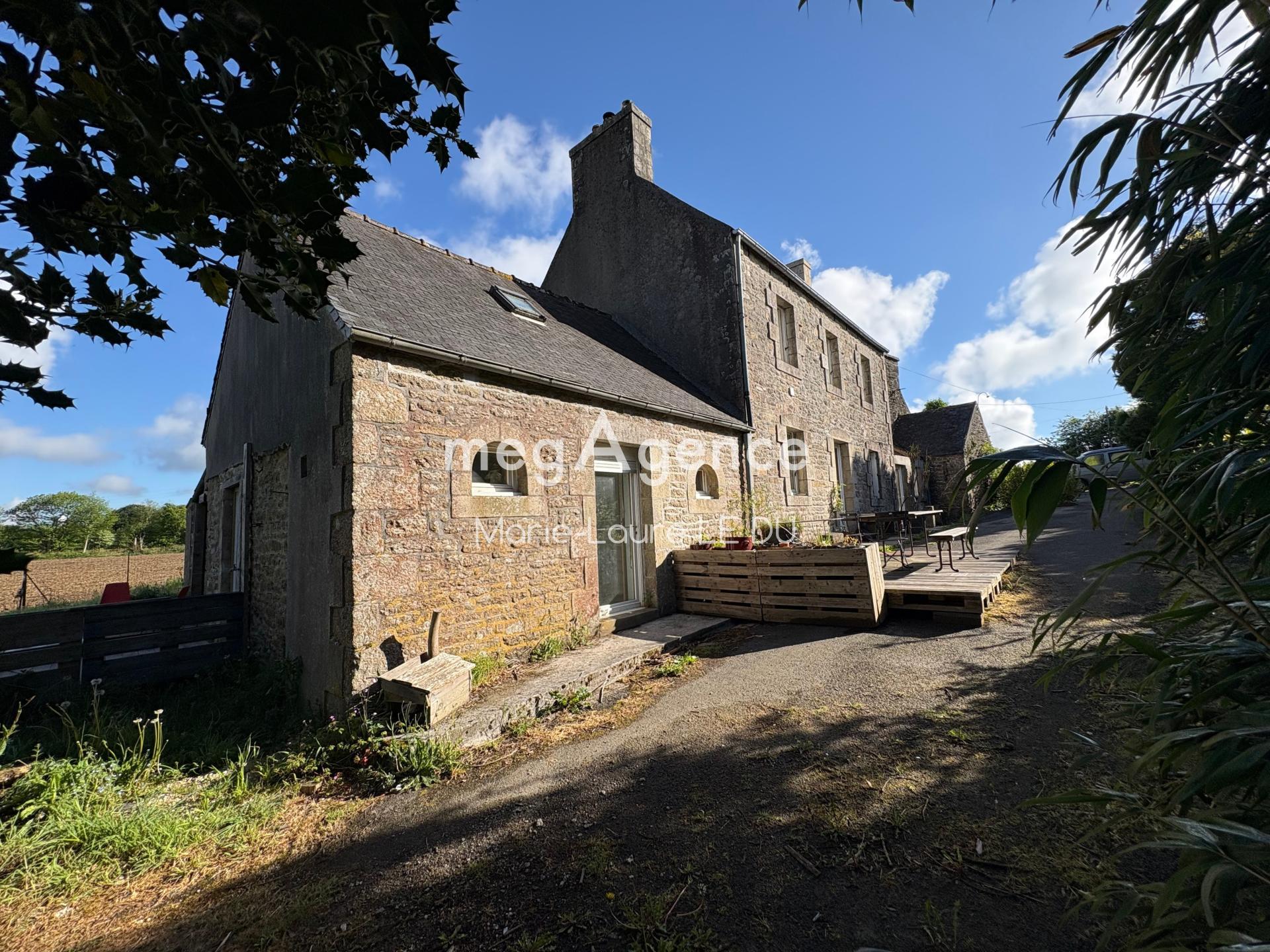 Maison 5 pièces 107 m² · à Guerlesquin · 107 m² · 168 500 €