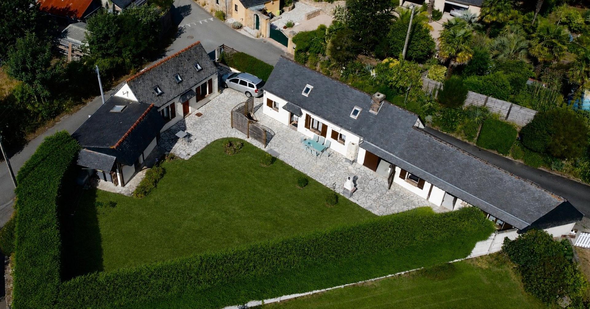 Maison 7 pièces 125 m² · à Pluzunet · 125 m² · 175 000 €