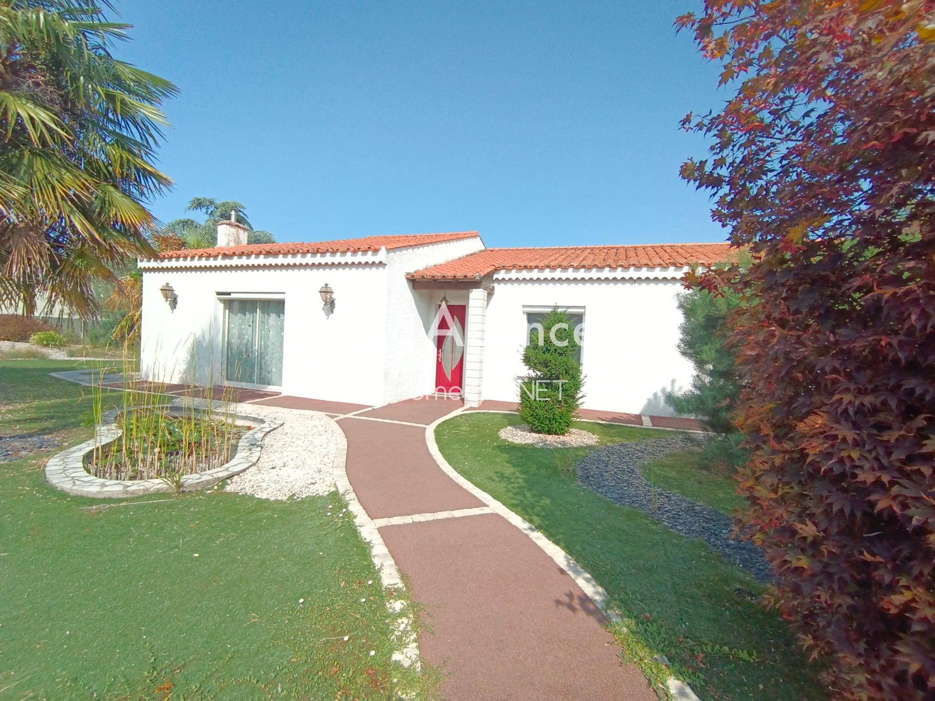 Maison 5 pièces 140 m² · à Saint-Michel-en-l'Herm · 140 m² · 299 000 €