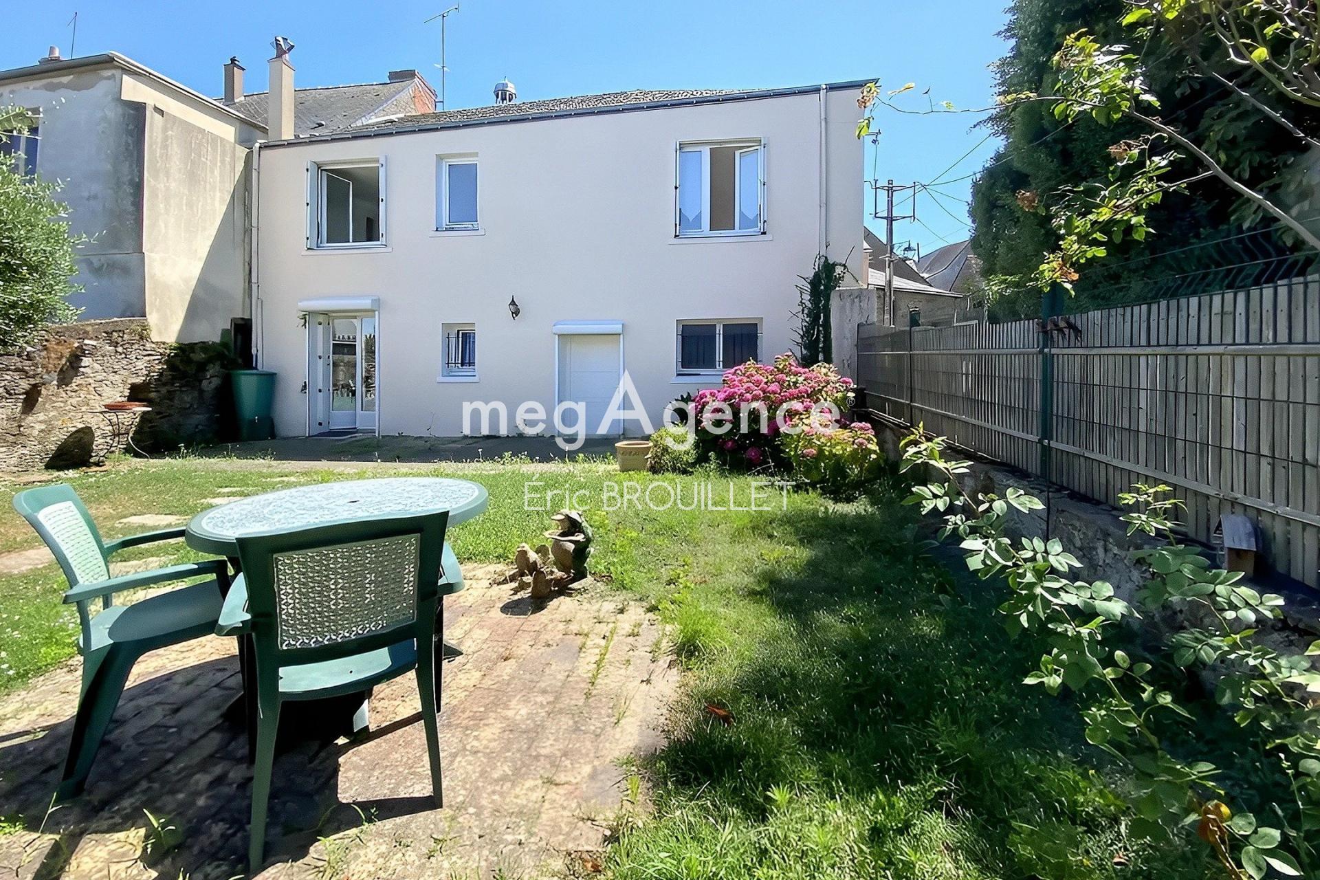 Maison 4 pièces 132 m² · à Saint-Georges-sur-Loire · 132 m² · 220 600 €