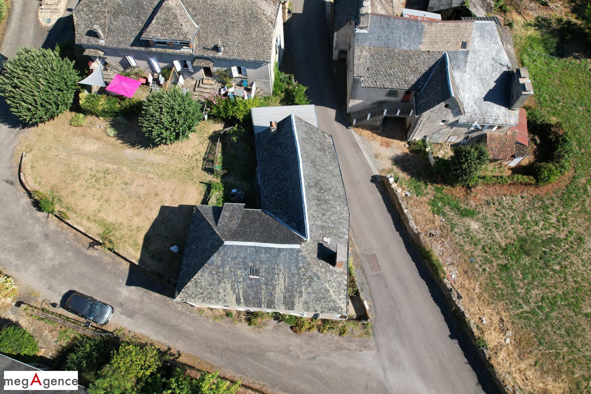 Maison 8 pièces 161 m² · à Lagarde-Enval · 161 m² · 78 000 €