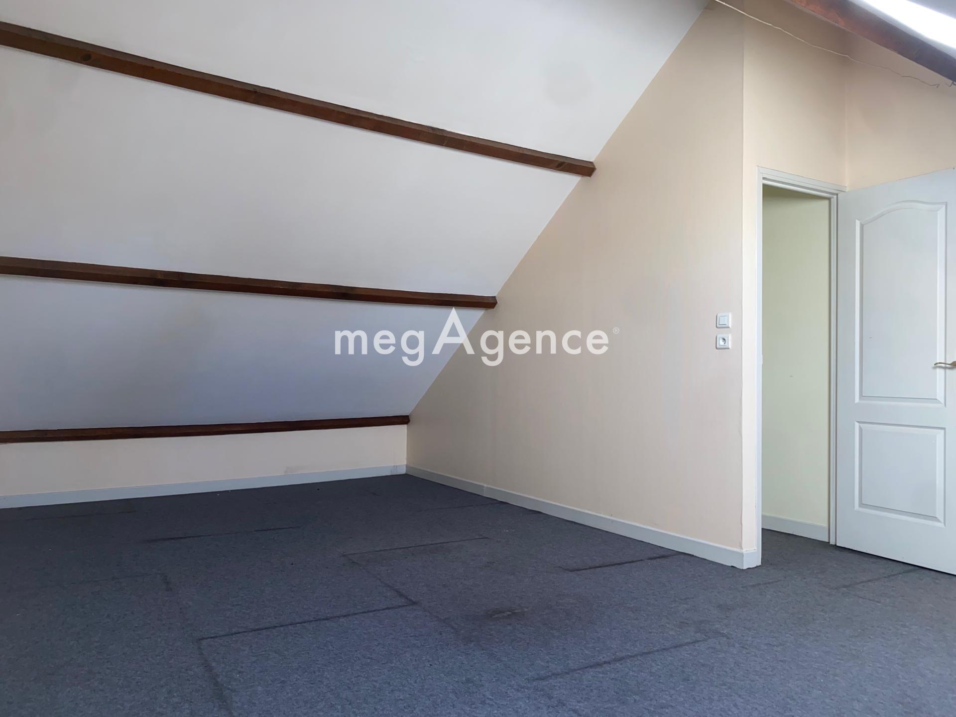 Appartement 5 pièces 84 m² · à Conde-sur-l'Escaut · 84 m² · 59 500 €