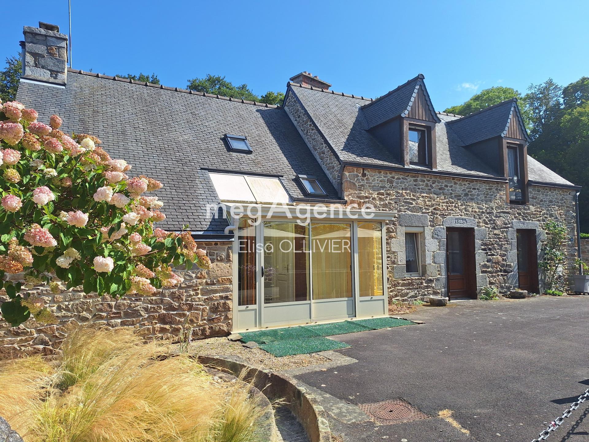 Maison 5 pièces 119 m² · à Saint-Jean-Kerdaniel · 119 m² · 216 000 €