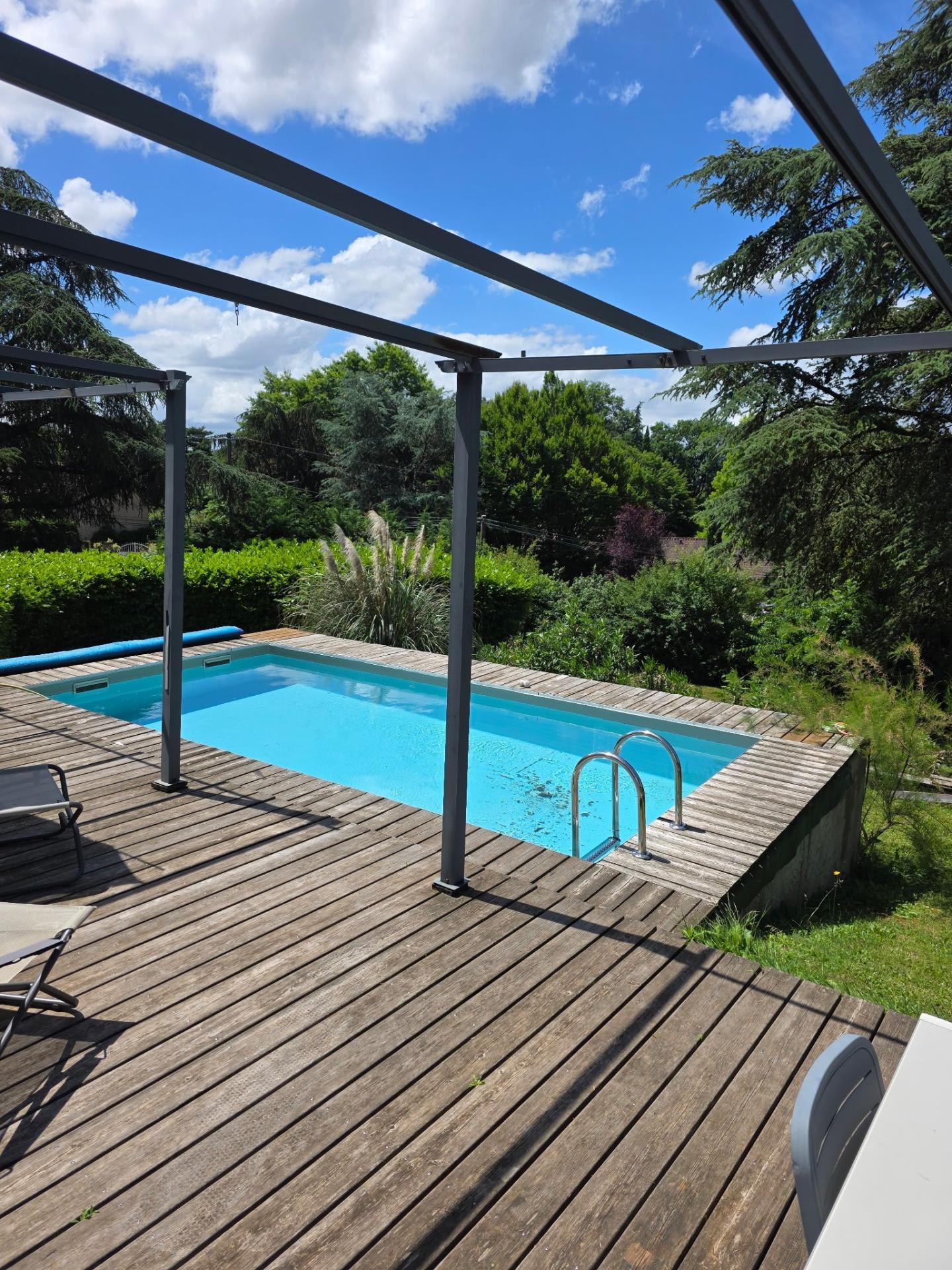 Maison 8 pièces 188 m² · à Écully · 188 m² · 870 000 €