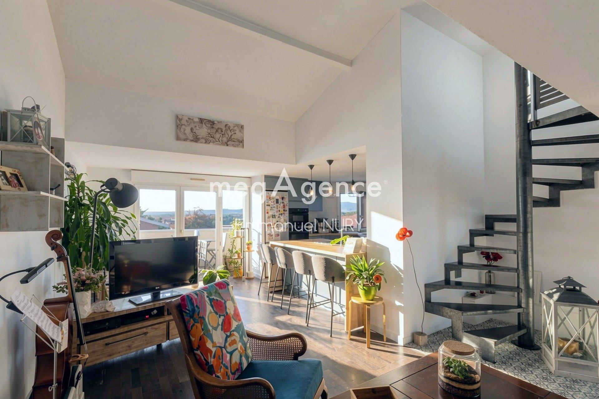 Appartement 4 pièces 94 m² · à Saint-Genis-les-Ollieres · 94 m² · 348 000 €