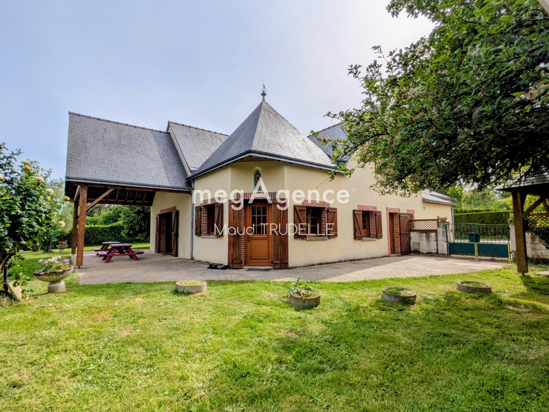 Achat : Immeuble à SAINT-SATURNIN, 72650 - 275m² — 5