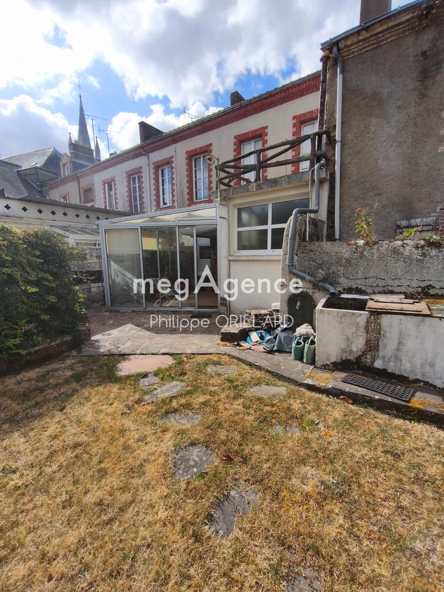 Maison 6 pièces 145 m² · à Pouance · 145 m² · 111 000 €