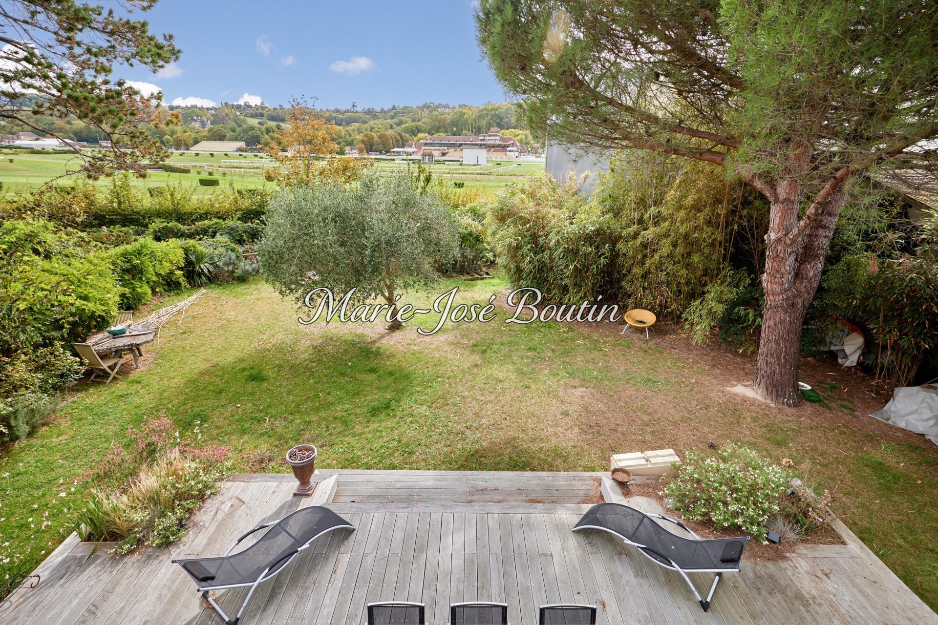 Maison 6 pièces 300 m² · à Deauville · 300 m² · 2 090 000 €
