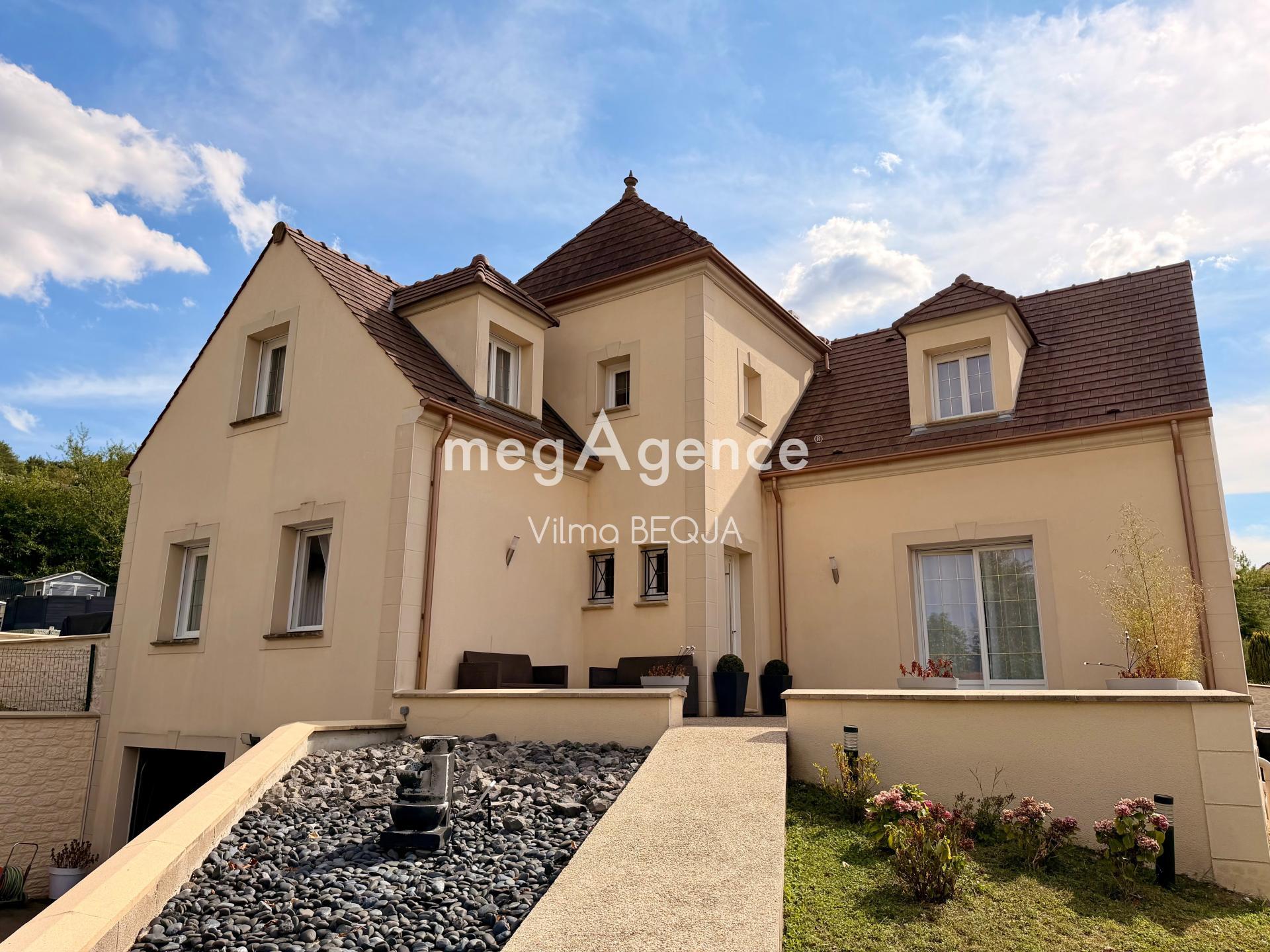 Maison 7 pièces 185 m² · à Pont-sur-Yonne · 185 m² · 415 000 €