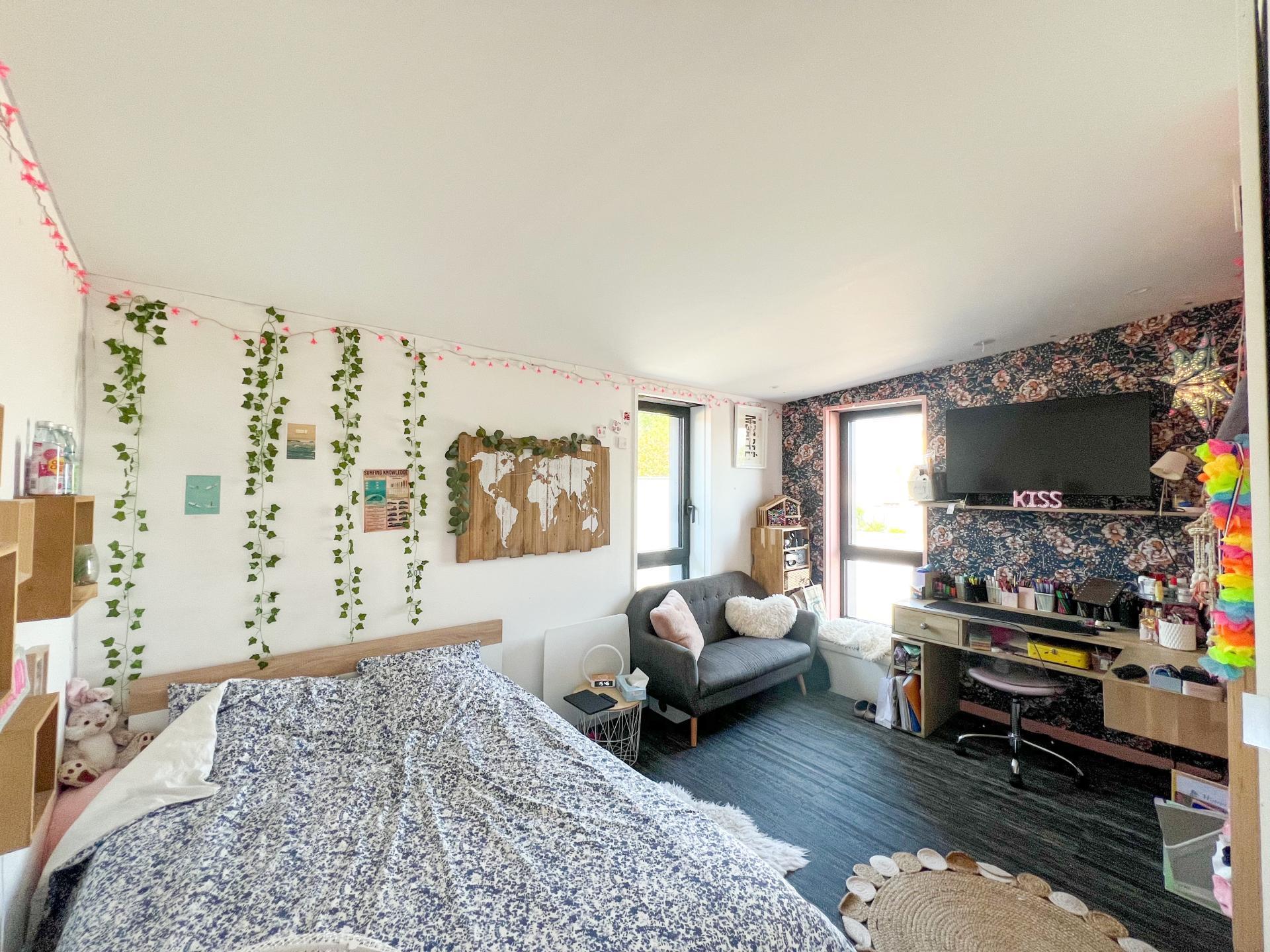 Miniature photo - 12 / 20