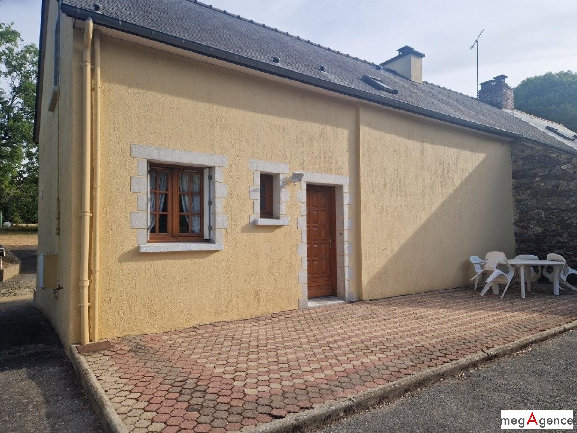 Maison 5 pièces 98 m² · à Maure-de-Bretagne · 98 m² · 215 000 €