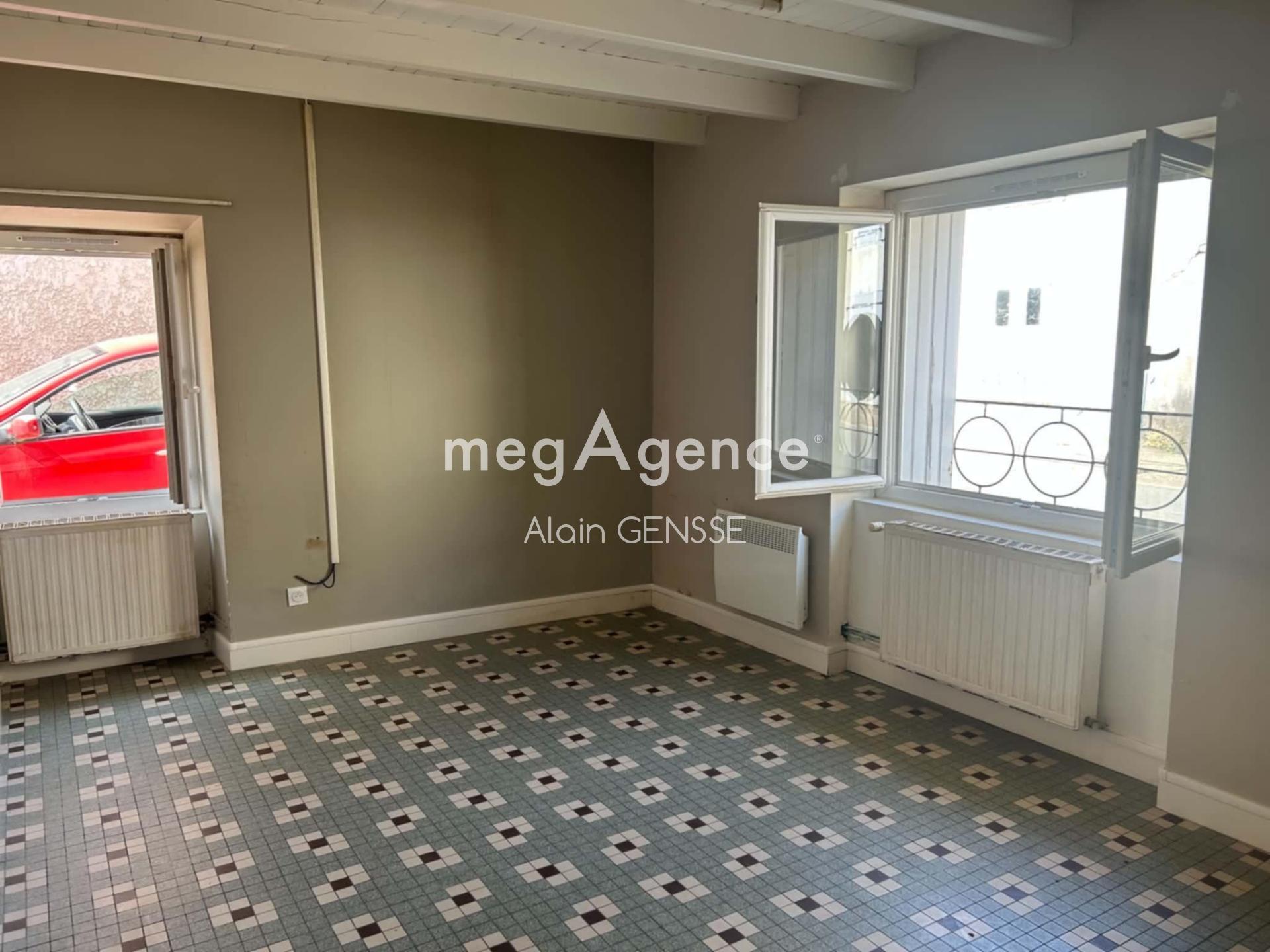 Maison 4 pièces 96 m² · à Surgères · 96 m² · 159 000 €
