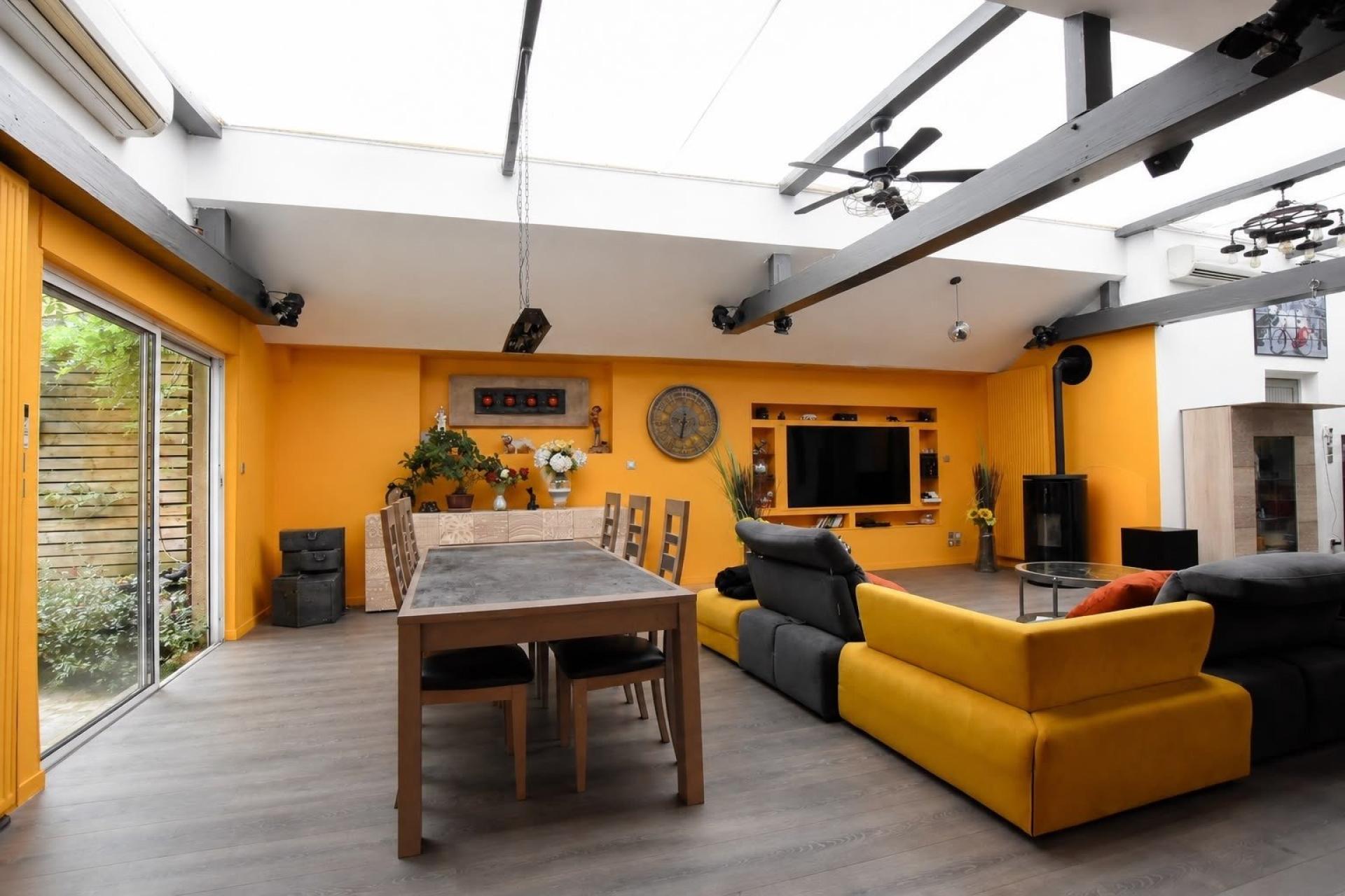 Appartement 4 pièces 214 m² · à Saint-Etienne · 214 m² · 271 276 €