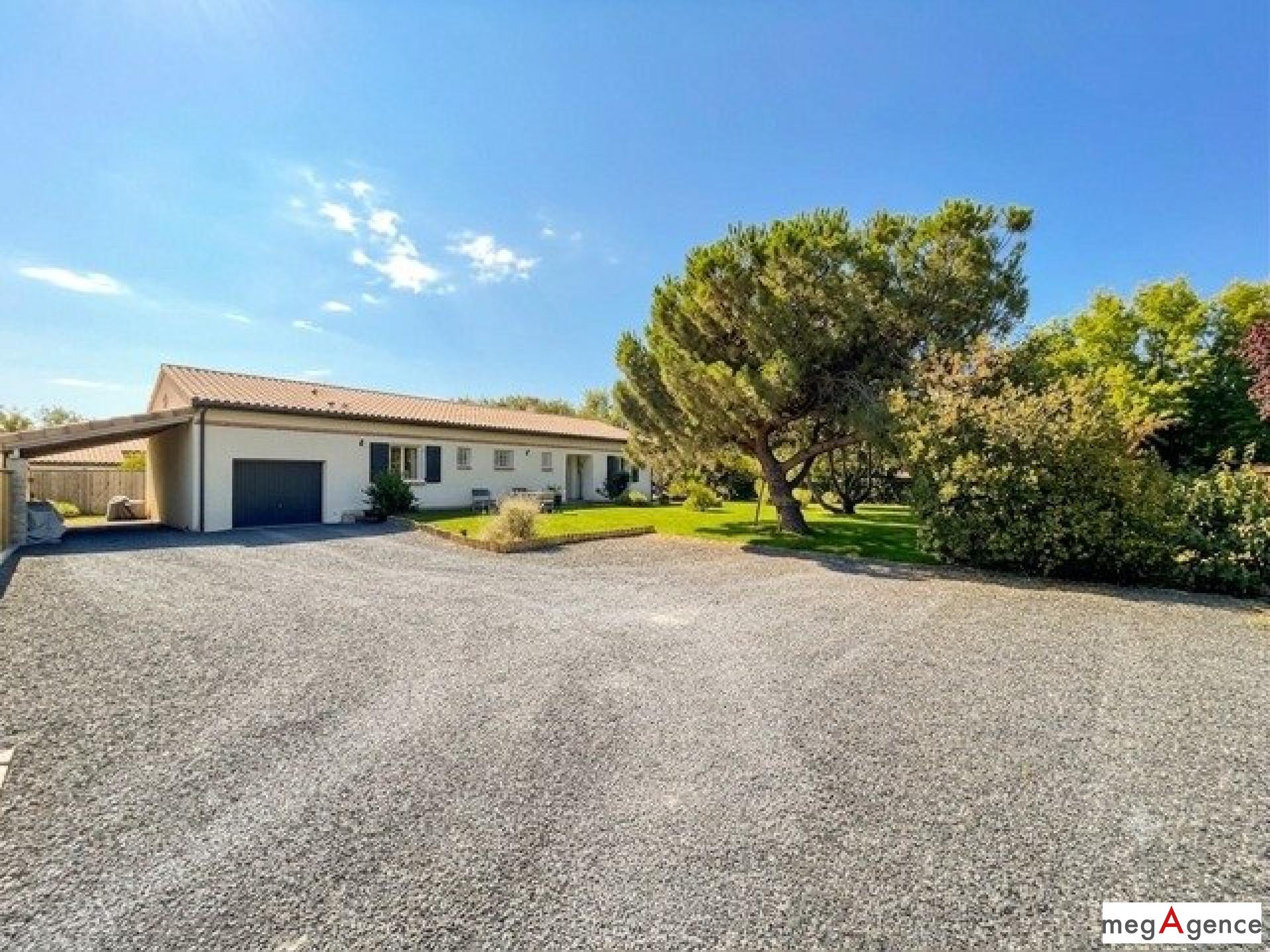 Maison 4 pièces 117 m² · à Lasserre Pradere · 117 m² · 405 000 €