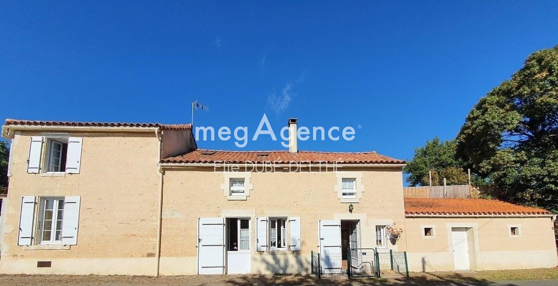 Maison 8 pièces 153 m² · à La Caillere-Saint-Hilaire · 153 m² · 258 000 €