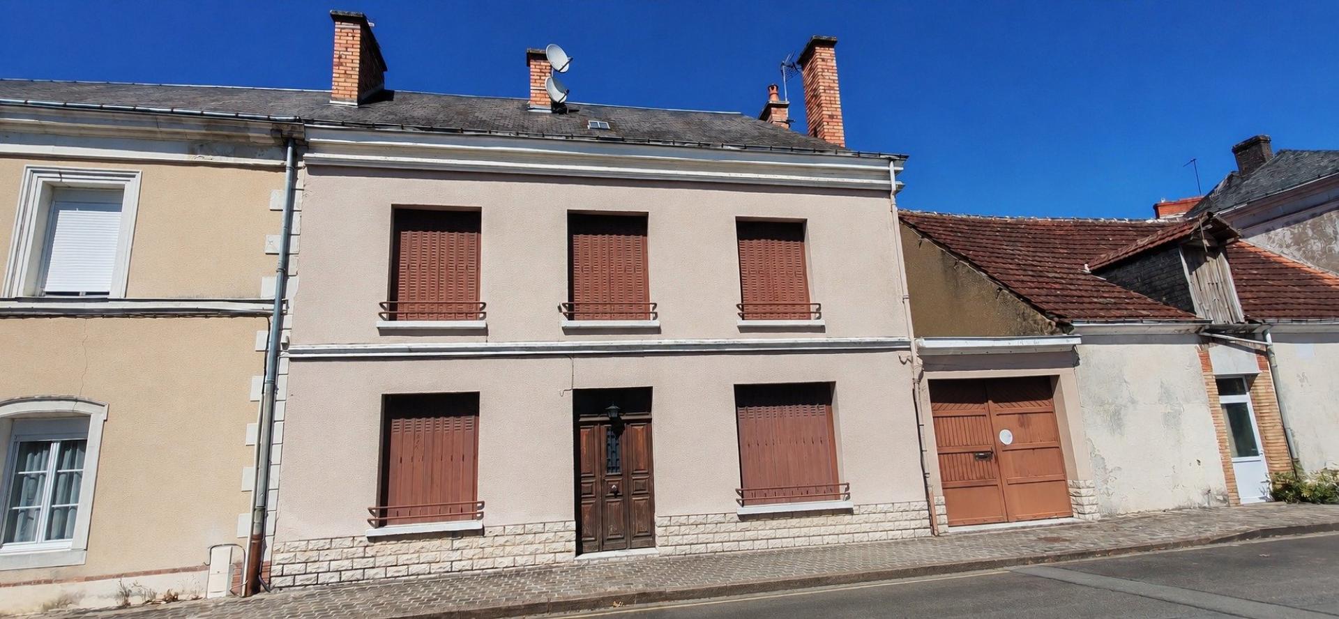 Maison 3 pièces 160 m² · à Aubigne-Racan · 160 m² · 159 000 €