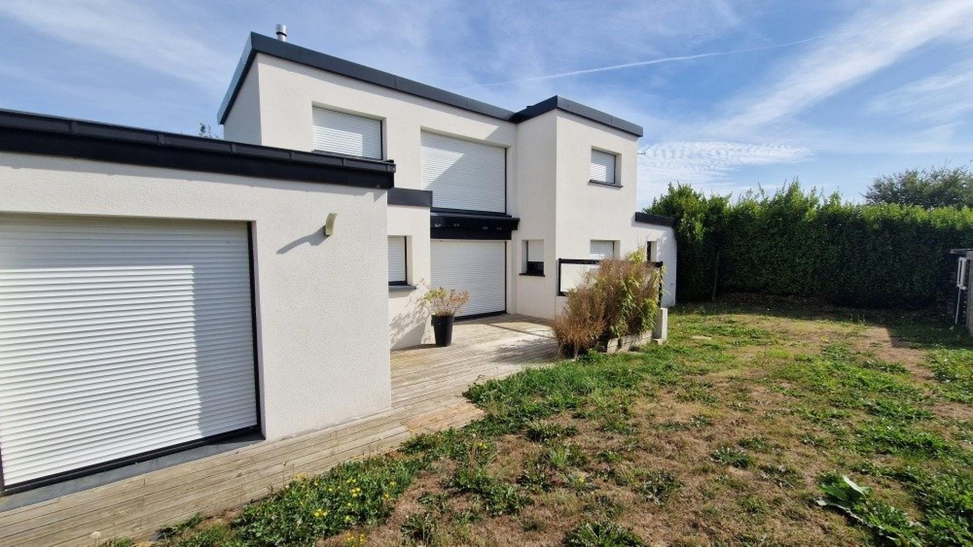 Maison 5 pièces 132 m² · à Saint-Fregant · 132 m² · 332 000 €