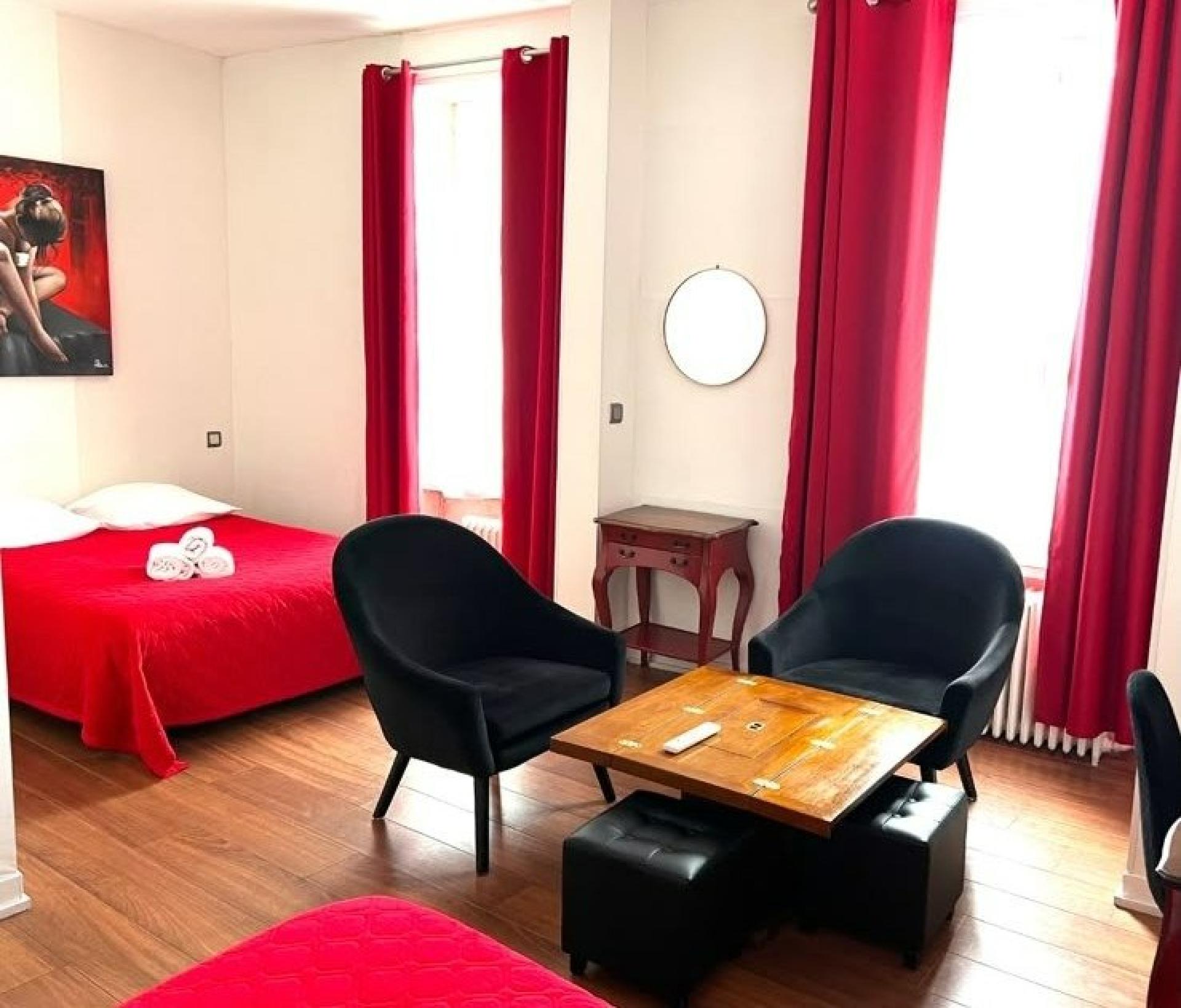 Fonds De Commerce à CHERBOURG-EN-COTENTIN, 50100 - 438m² · 438 m² · 235 400 €