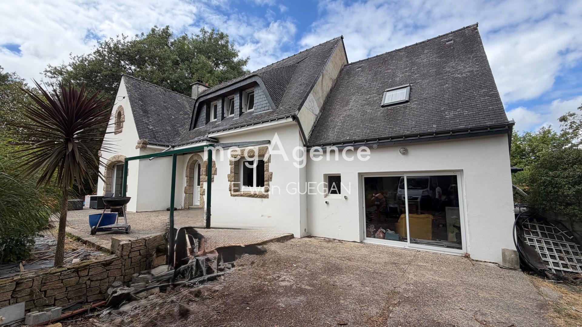 Maison 10 pièces 217 m² · à Pluneret · 217 m² · 492 000 €