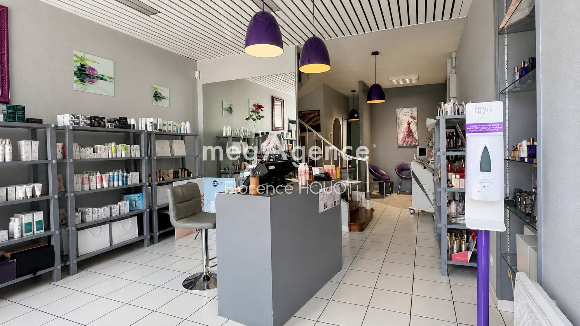 7 pièces 93 m² · à Le Pallet · 93 m² · 97 200 €