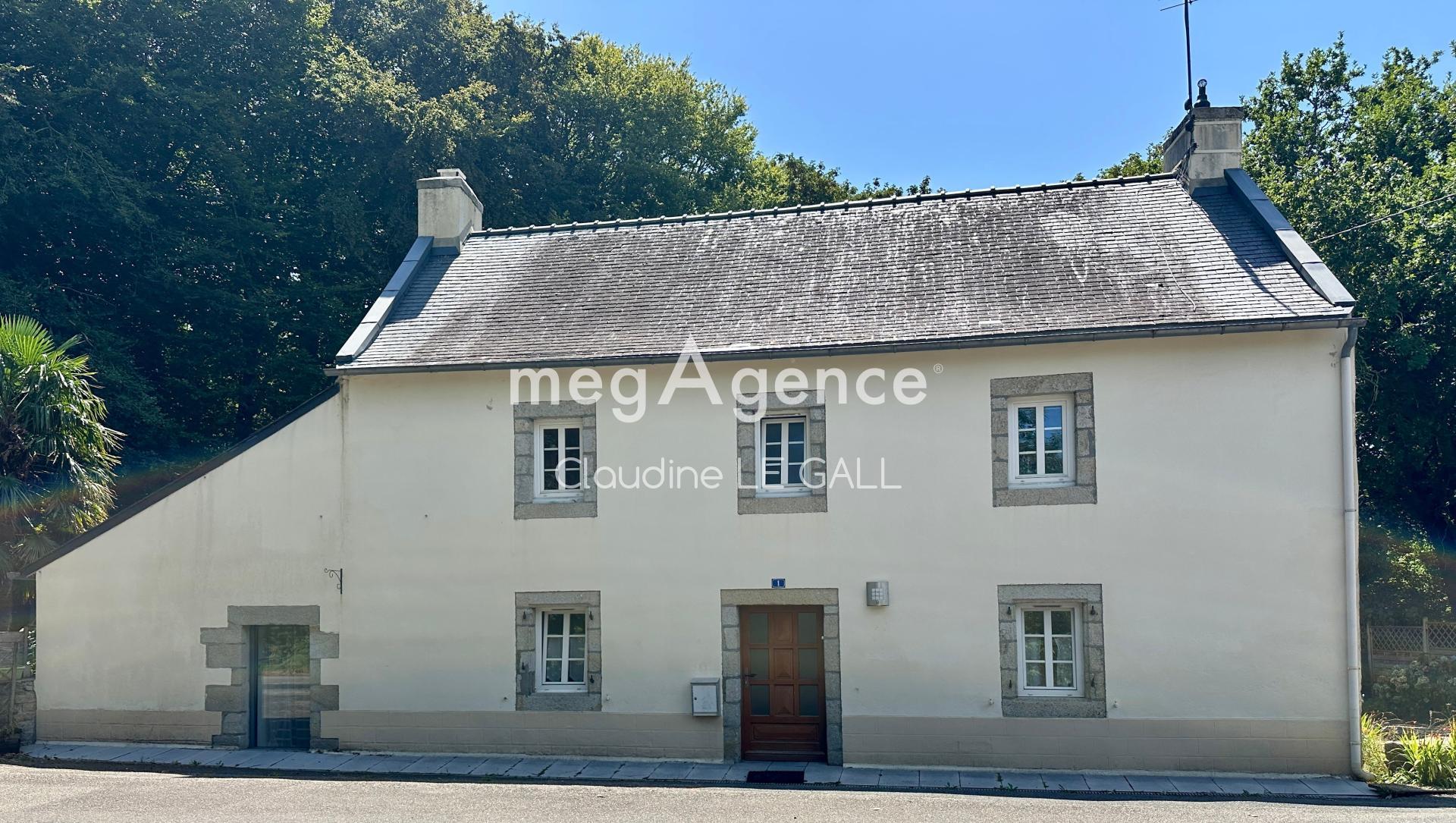 Maison 5 pièces 106 m² · à Plonéis · 106 m² · 158 500 €